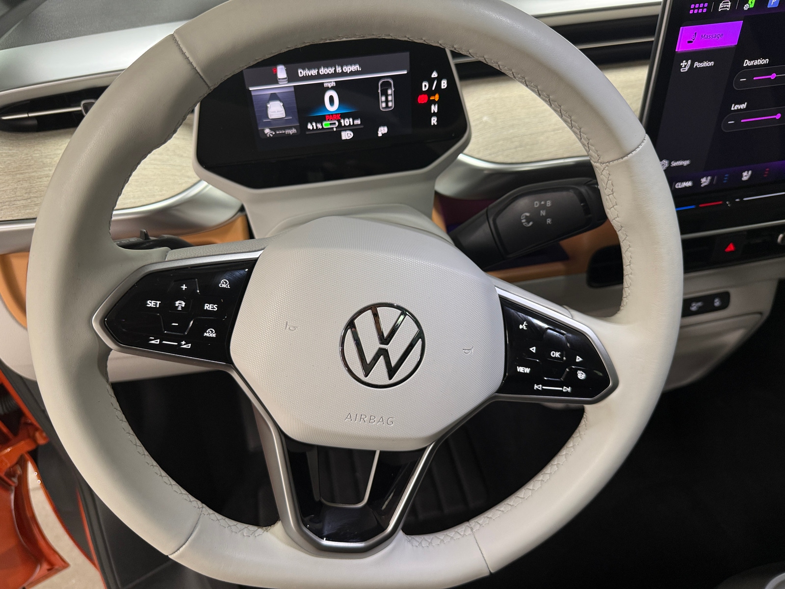 Thumbnail: 2025 Volkswagen ID.Buzz - 4