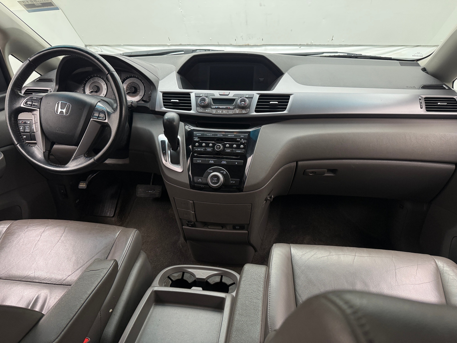 Thumbnail: 2011 Honda Odyssey - 2