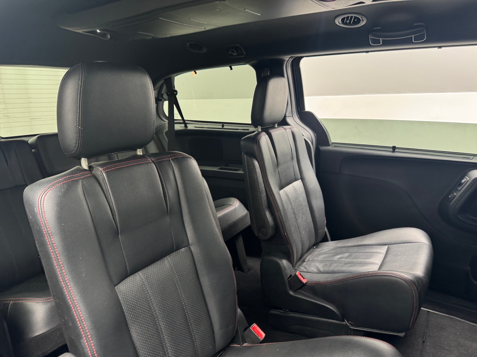 Thumbnail: 2017 Dodge Grand Caravan - 5