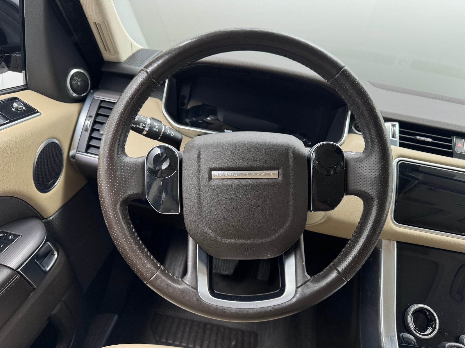 Thumbnail: 2020 Land Rover Range Rover Sport - 4