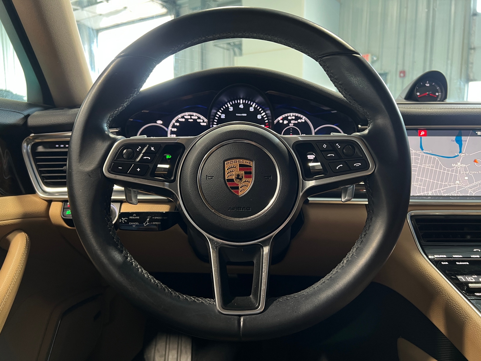 Thumbnail: 2018 Porsche Panamera - 4