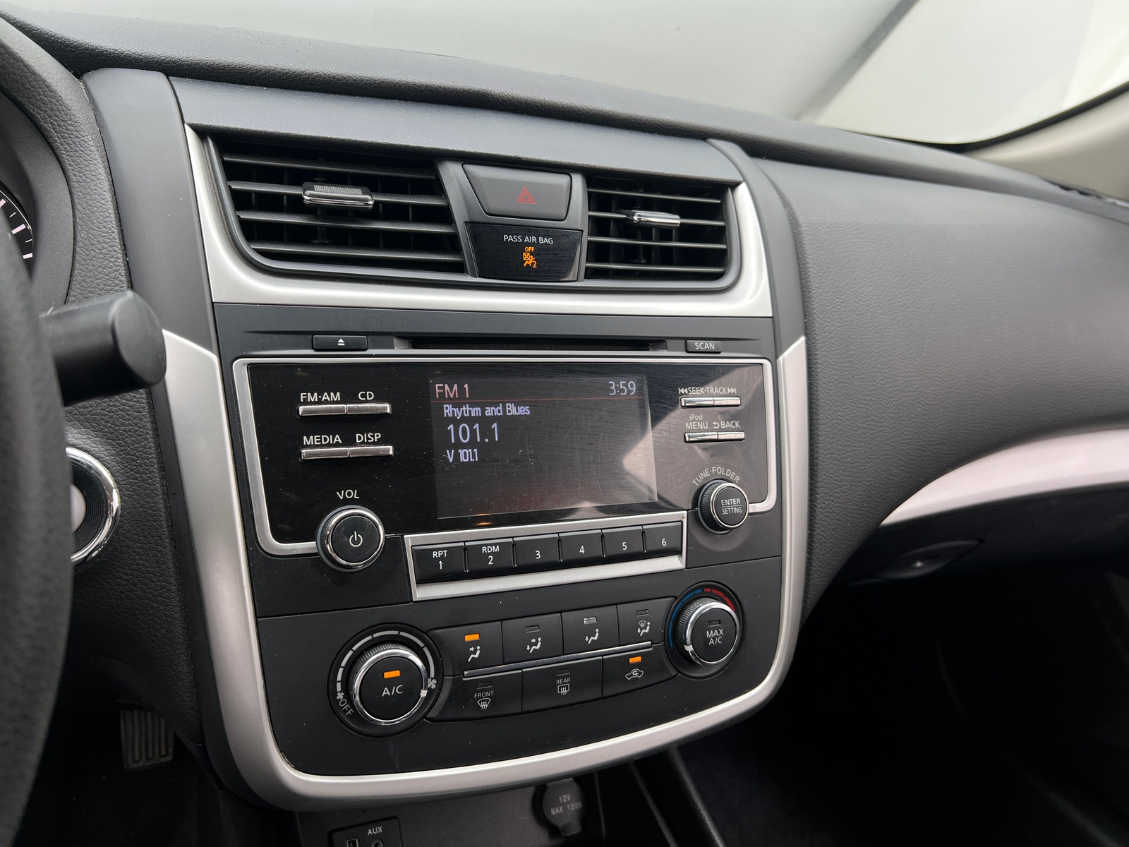 Thumbnail: 2018 Nissan Altima - 4