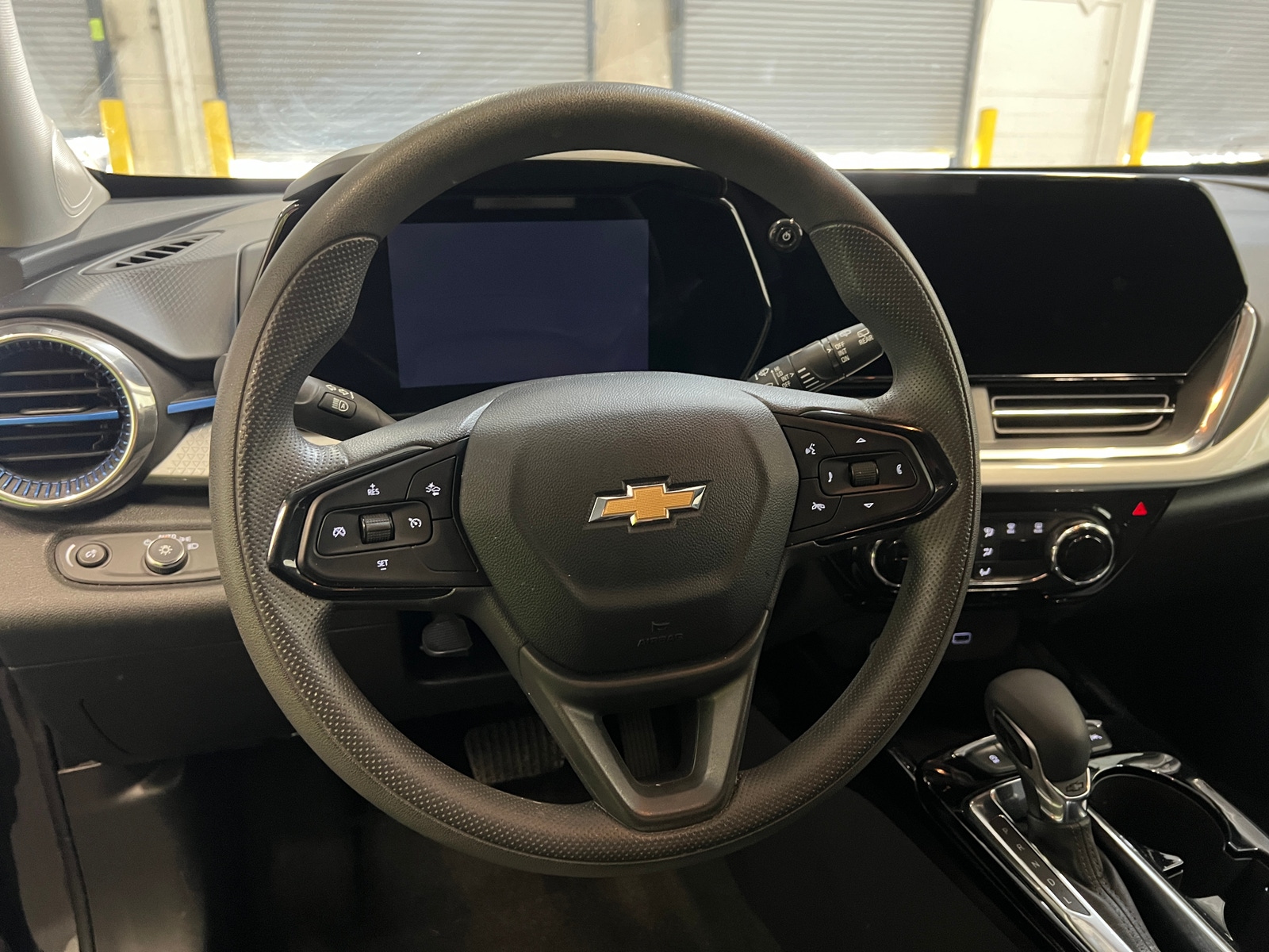 Thumbnail: 2025 Chevrolet Trax - 5