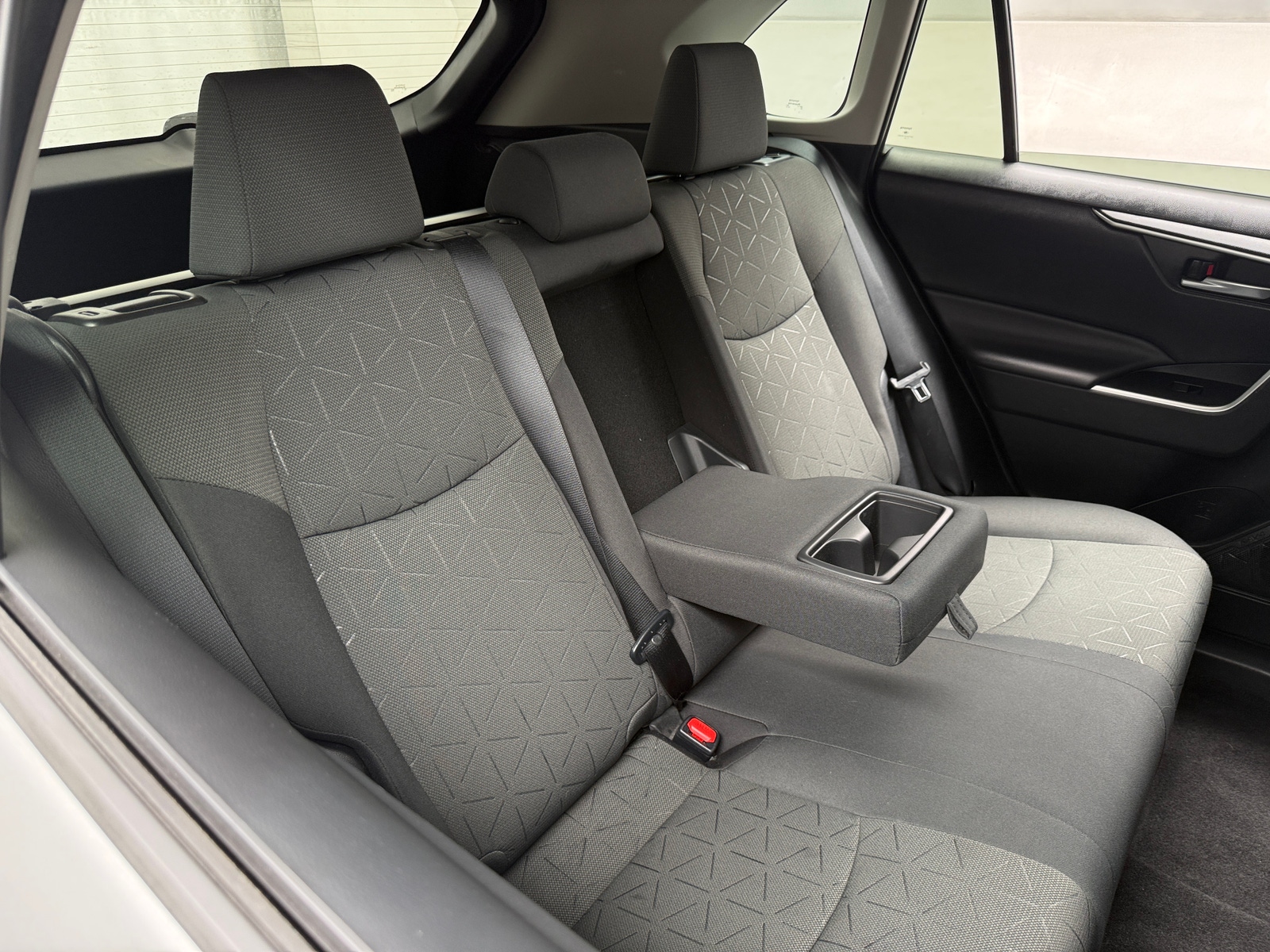 Thumbnail: 2021 Toyota RAV4 - 6