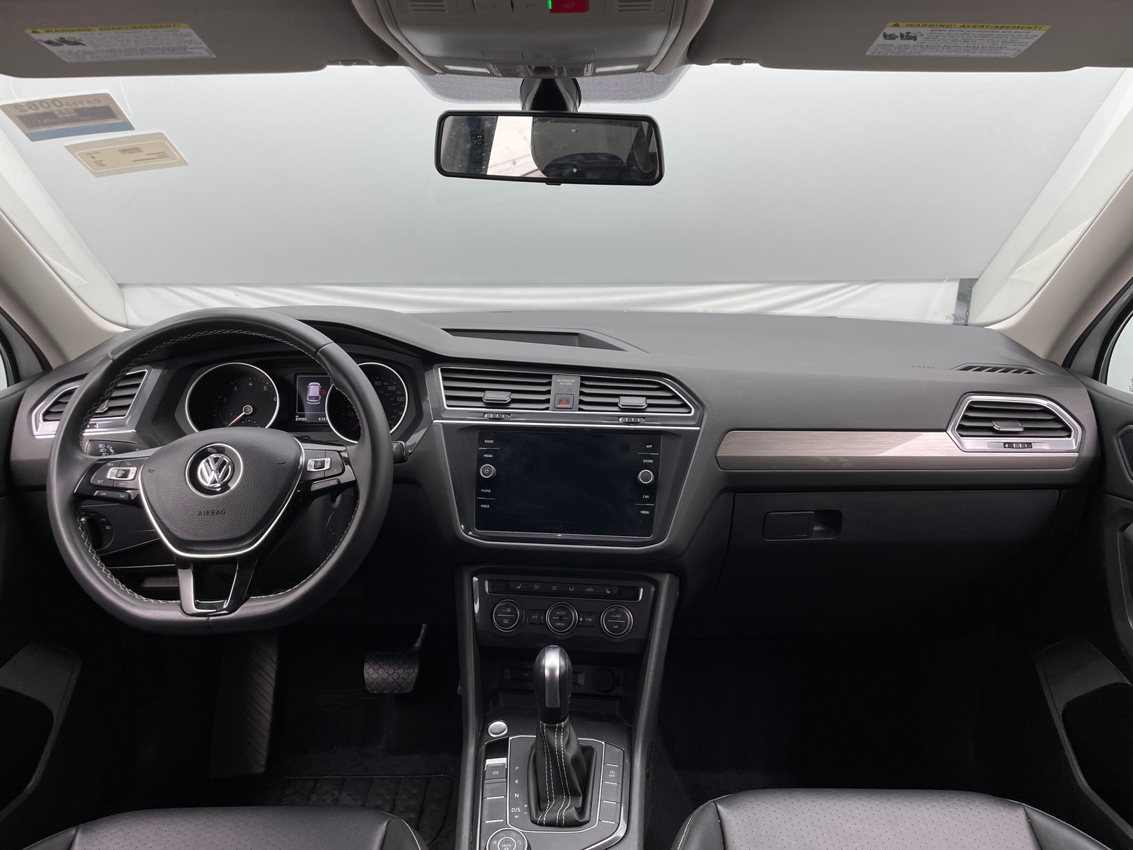 Thumbnail: 2021 Volkswagen Tiguan - 2
