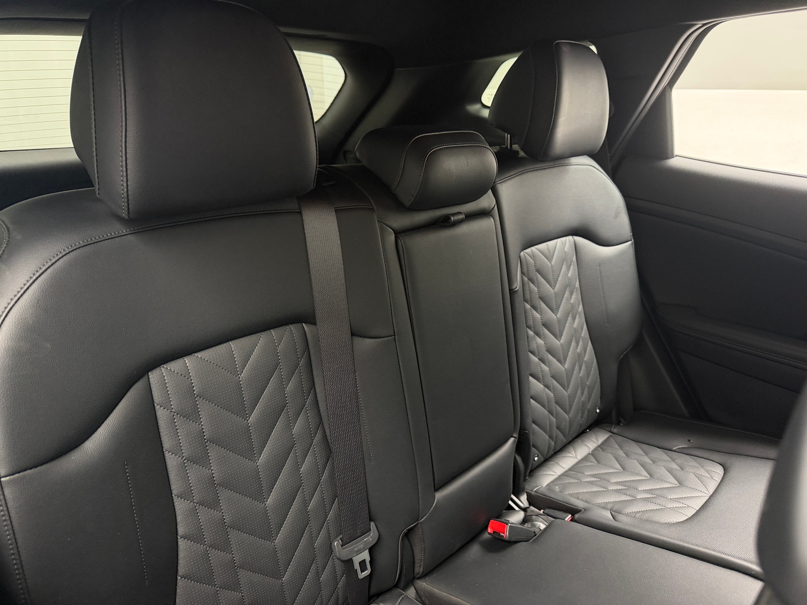 Thumbnail: 2023 Kia Sportage - 5