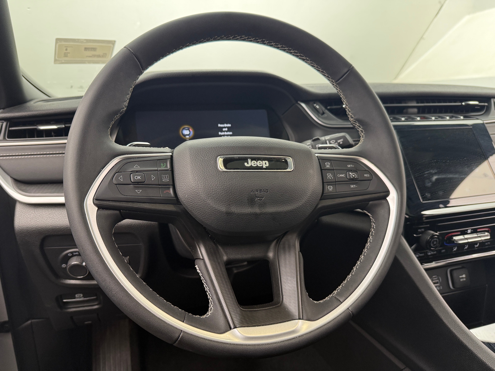 Thumbnail: 2025 Jeep Grand Cherokee - 5