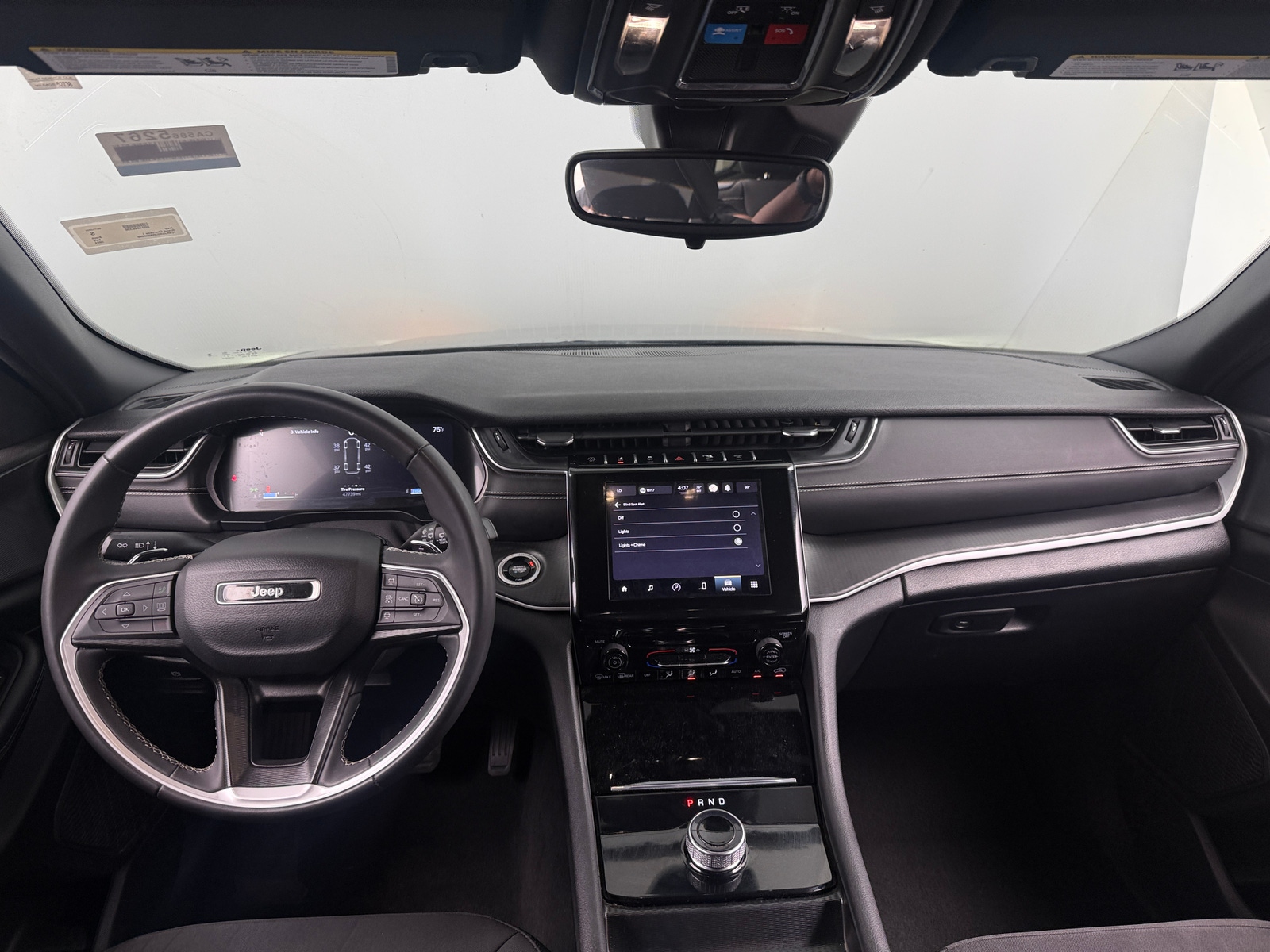 Thumbnail: 2024 Jeep Grand Cherokee L - 3