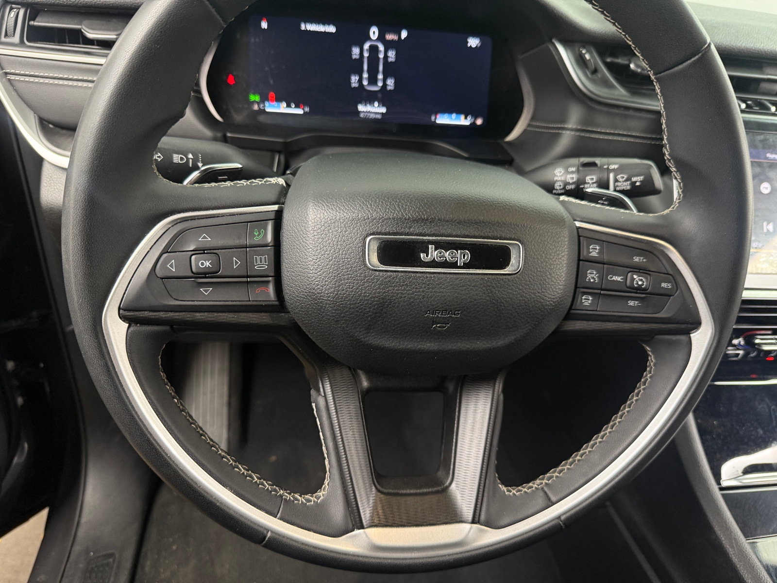 Thumbnail: 2024 Jeep Grand Cherokee L - 5
