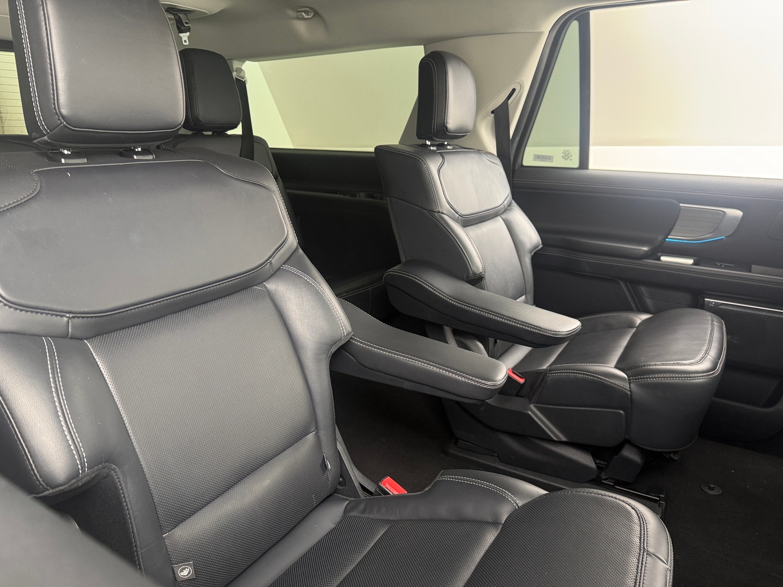 Thumbnail: 2025 Ford Expedition MAX - 5