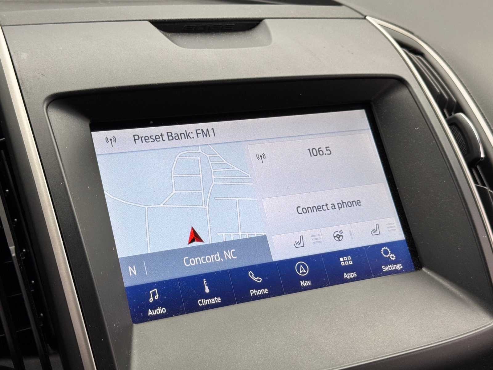 Thumbnail: 2020 Ford Edge - 3