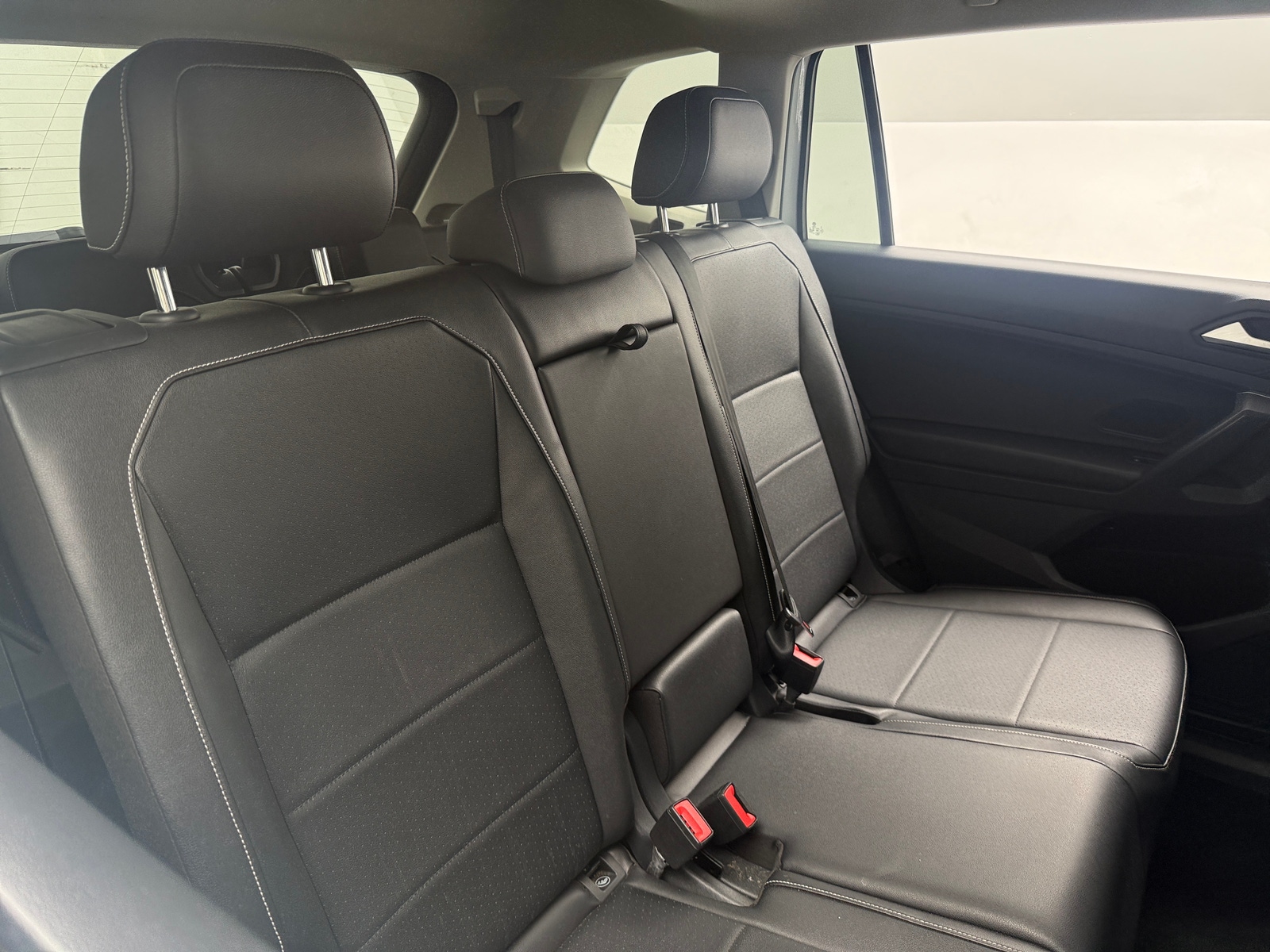 Thumbnail: 2021 Volkswagen Tiguan - 5