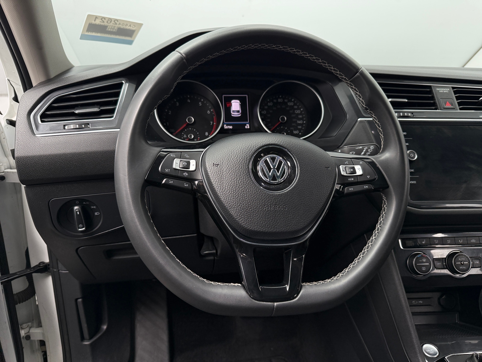 Thumbnail: 2021 Volkswagen Tiguan - 4