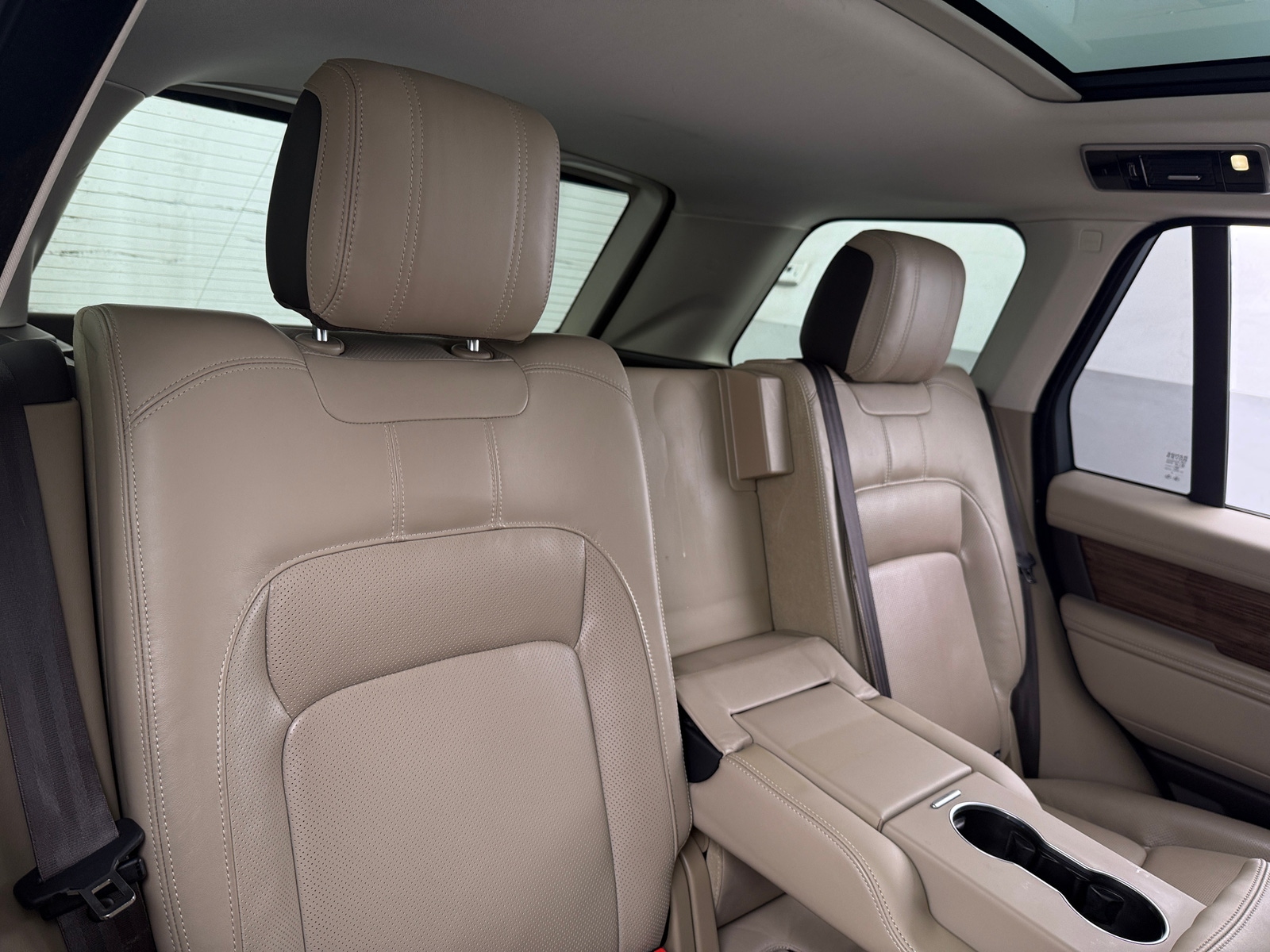 Thumbnail: 2019 Land Rover Range Rover - 5
