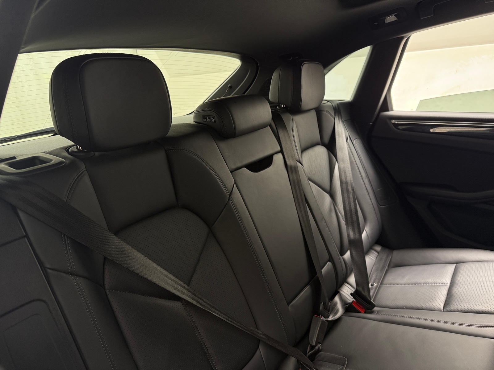 Thumbnail: 2022 Porsche Macan - 5