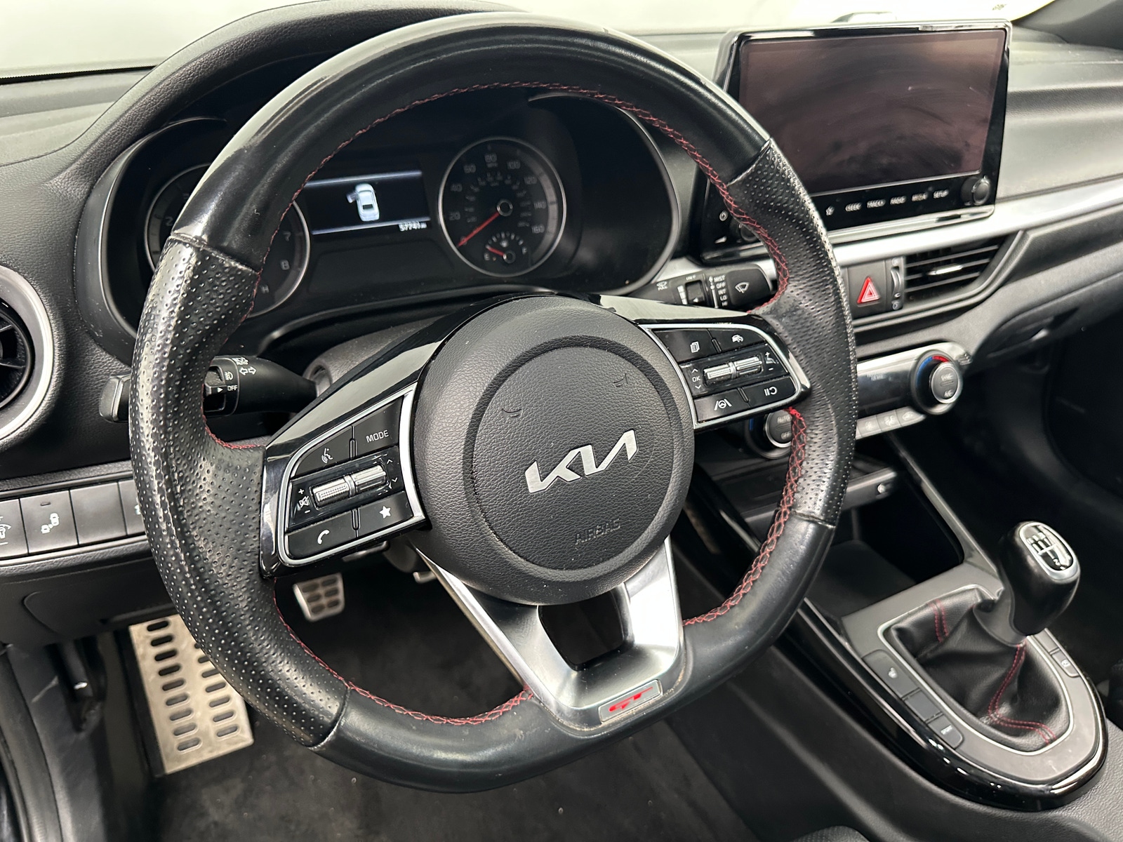Thumbnail: 2022 Kia Forte - 4