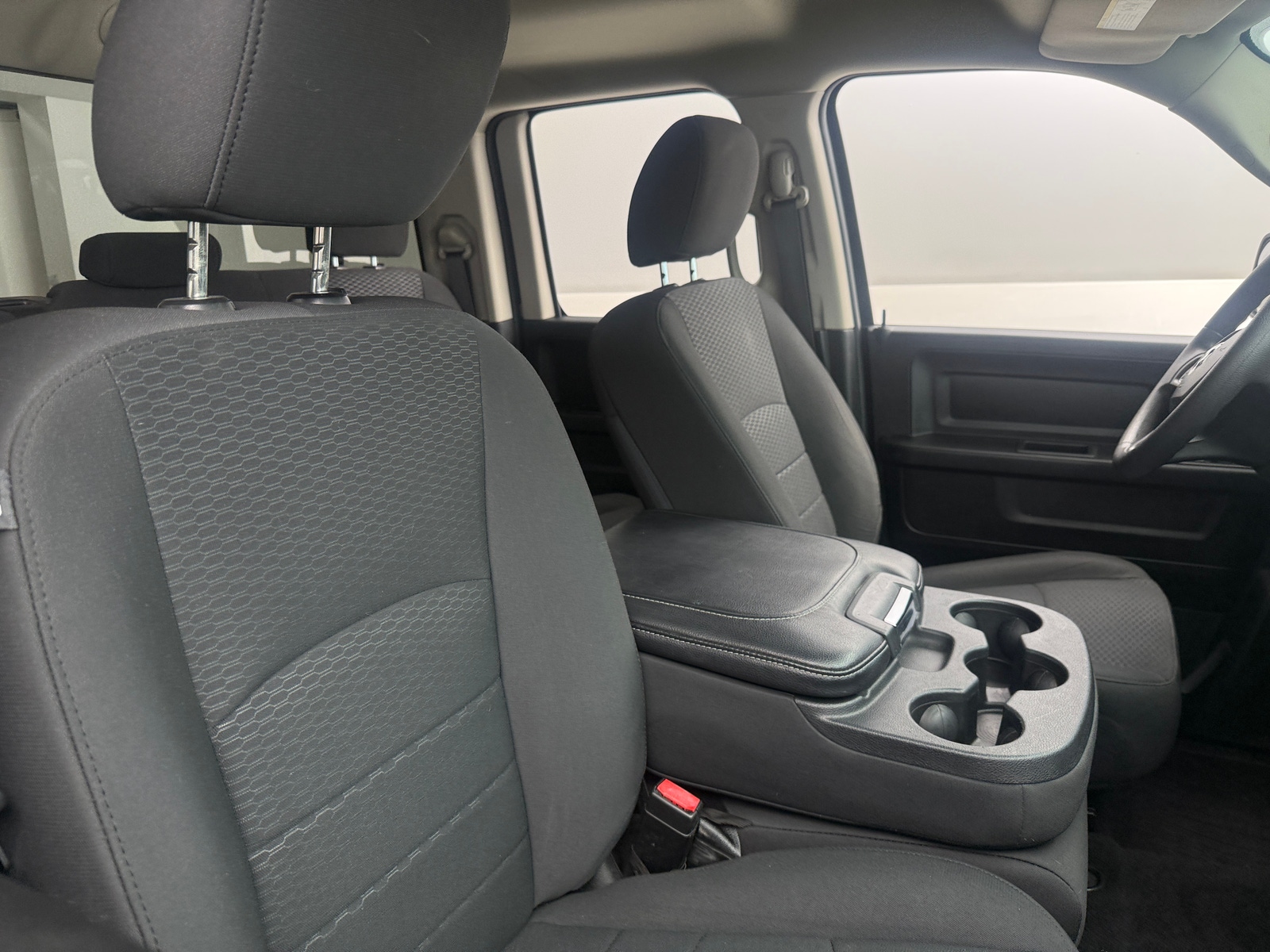 Thumbnail: 2019 RAM 1500 Classic - 2
