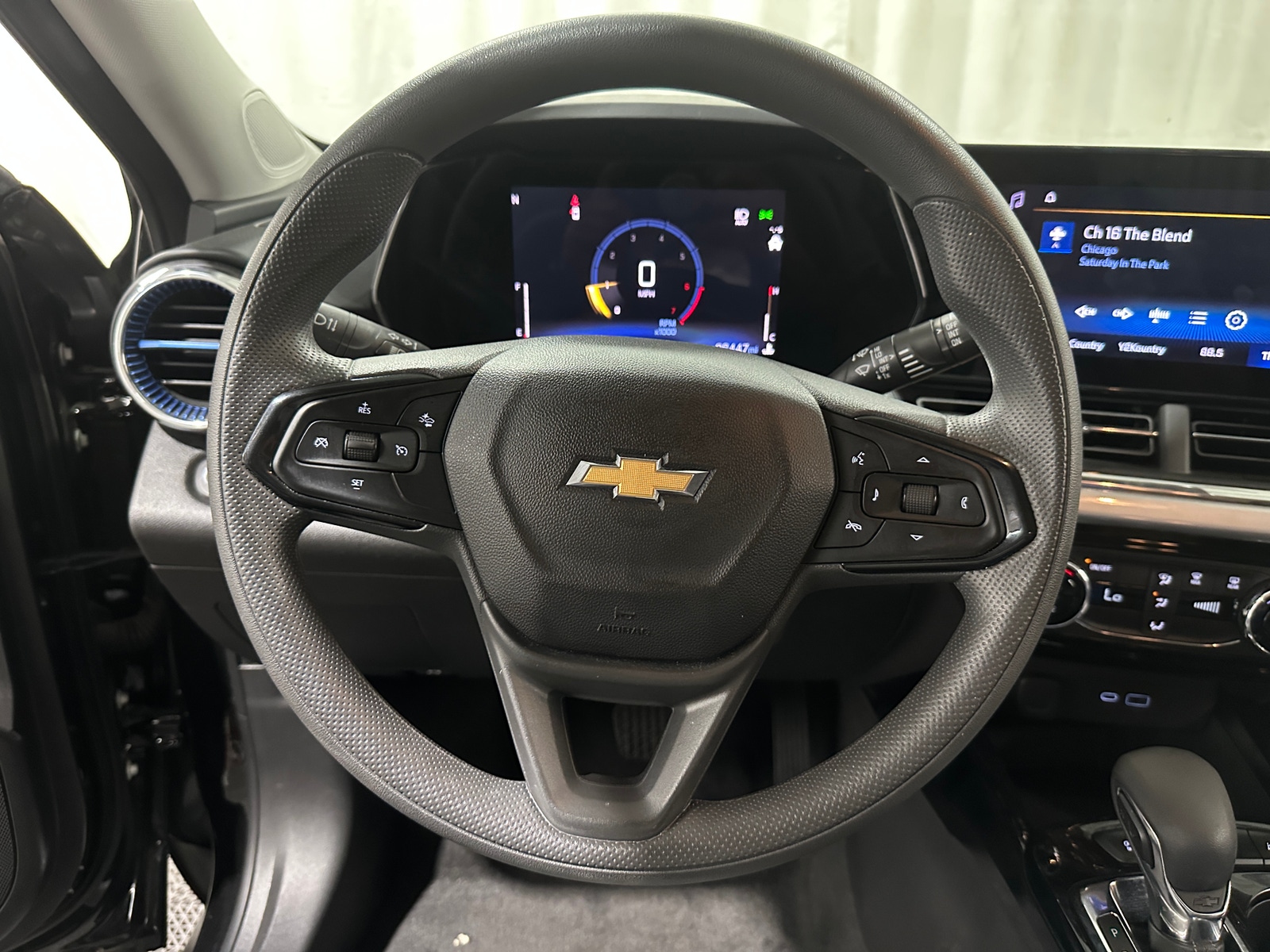 Thumbnail: 2025 Chevrolet Trax - 5