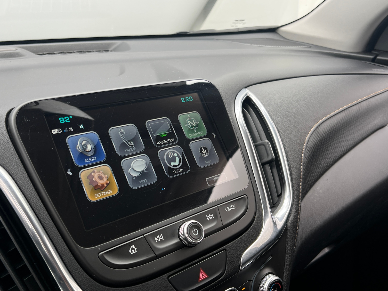 Thumbnail: 2018 Chevrolet Equinox - 3