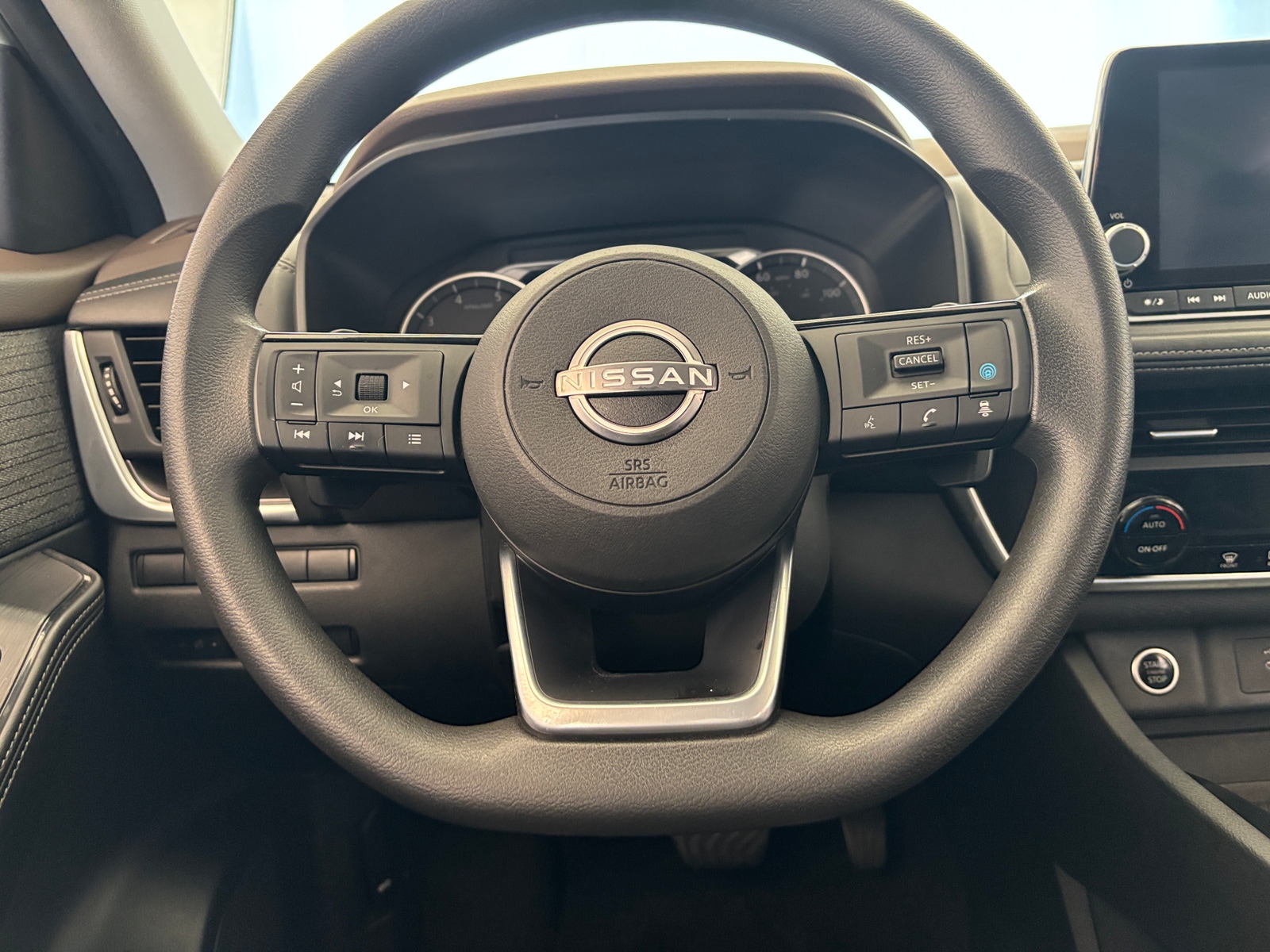Thumbnail: 2023 Nissan Rogue - 5