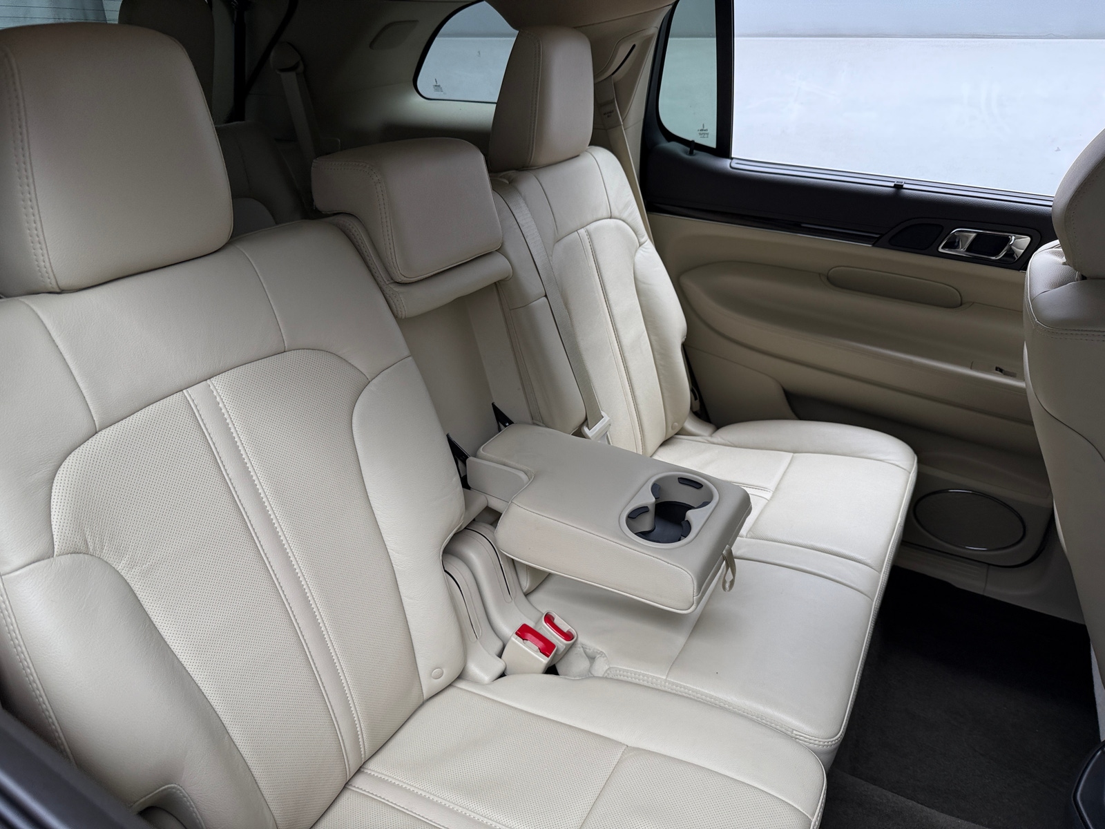 Thumbnail: 2013 Lincoln MKT - 5