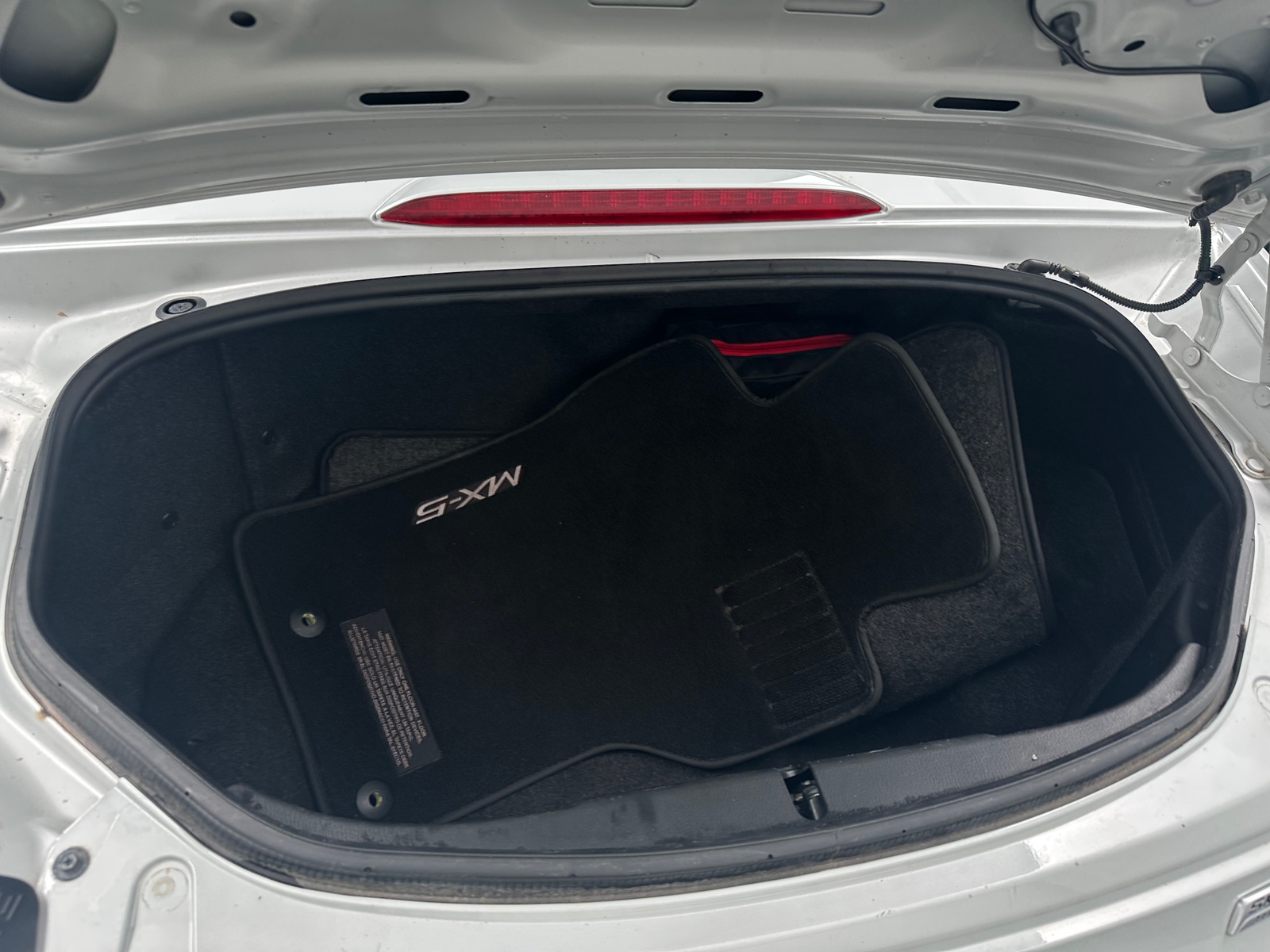 Thumbnail: 2016 Mazda MX-5 Miata - 4