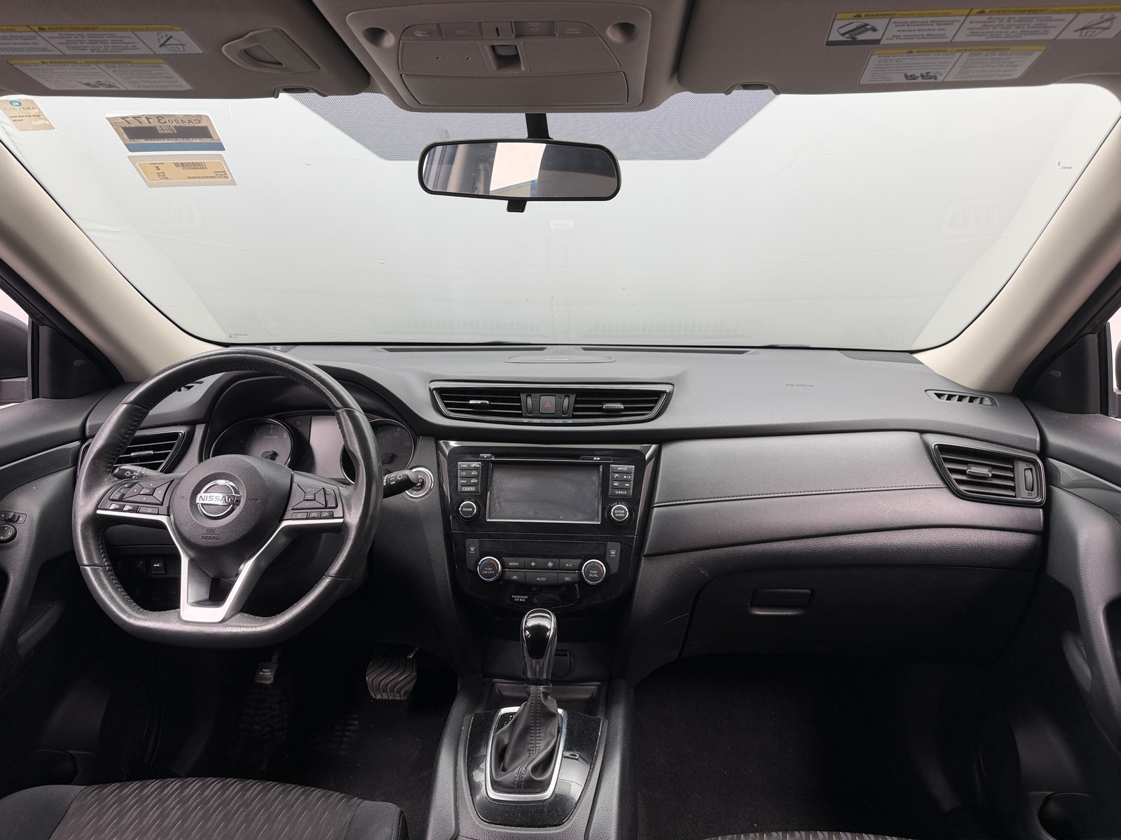 Thumbnail: 2017 Nissan Rogue - 3