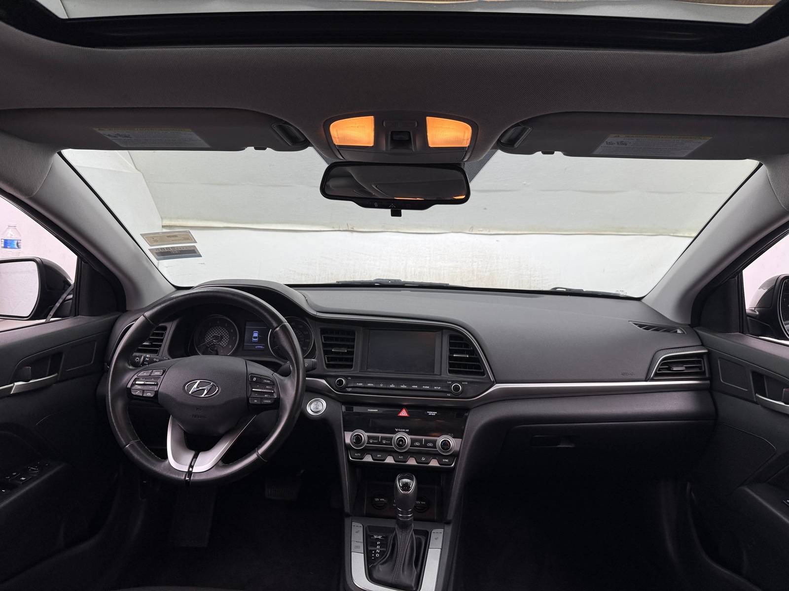 Thumbnail: 2019 Hyundai Elantra - 3