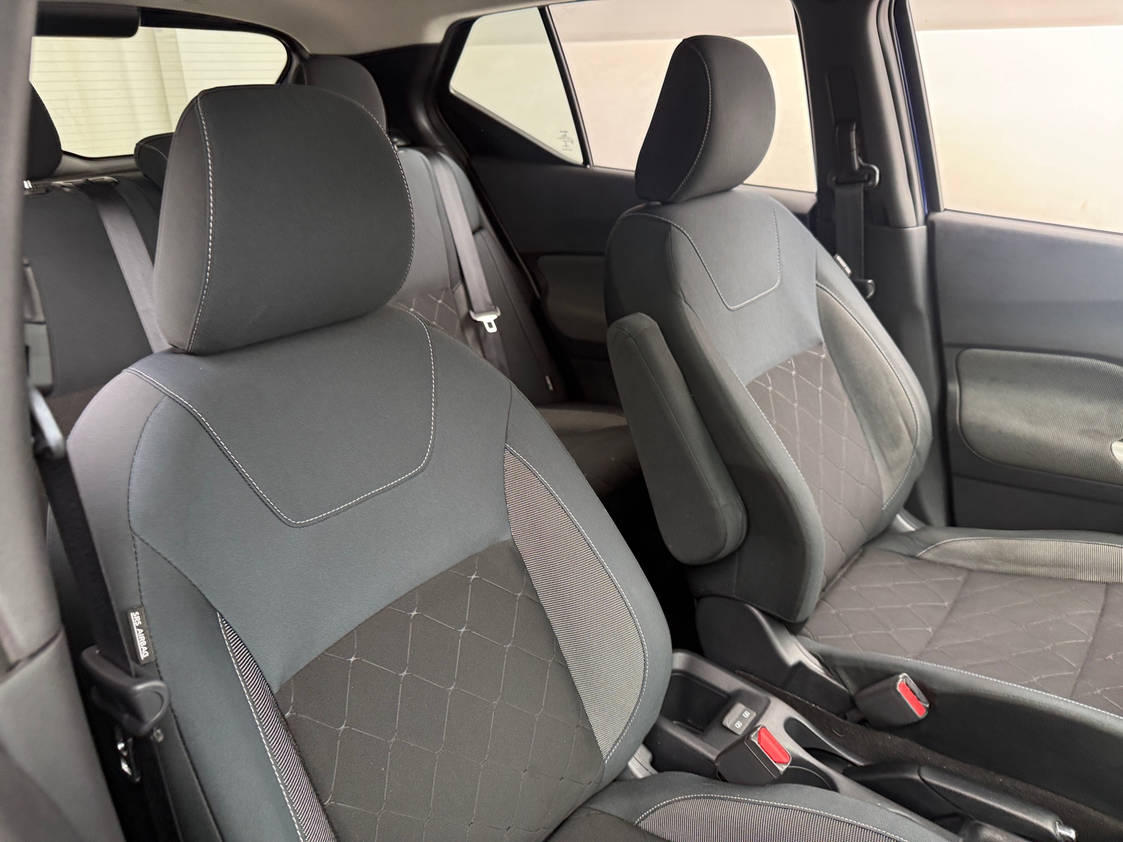 Thumbnail: 2020 Nissan Kicks - 2