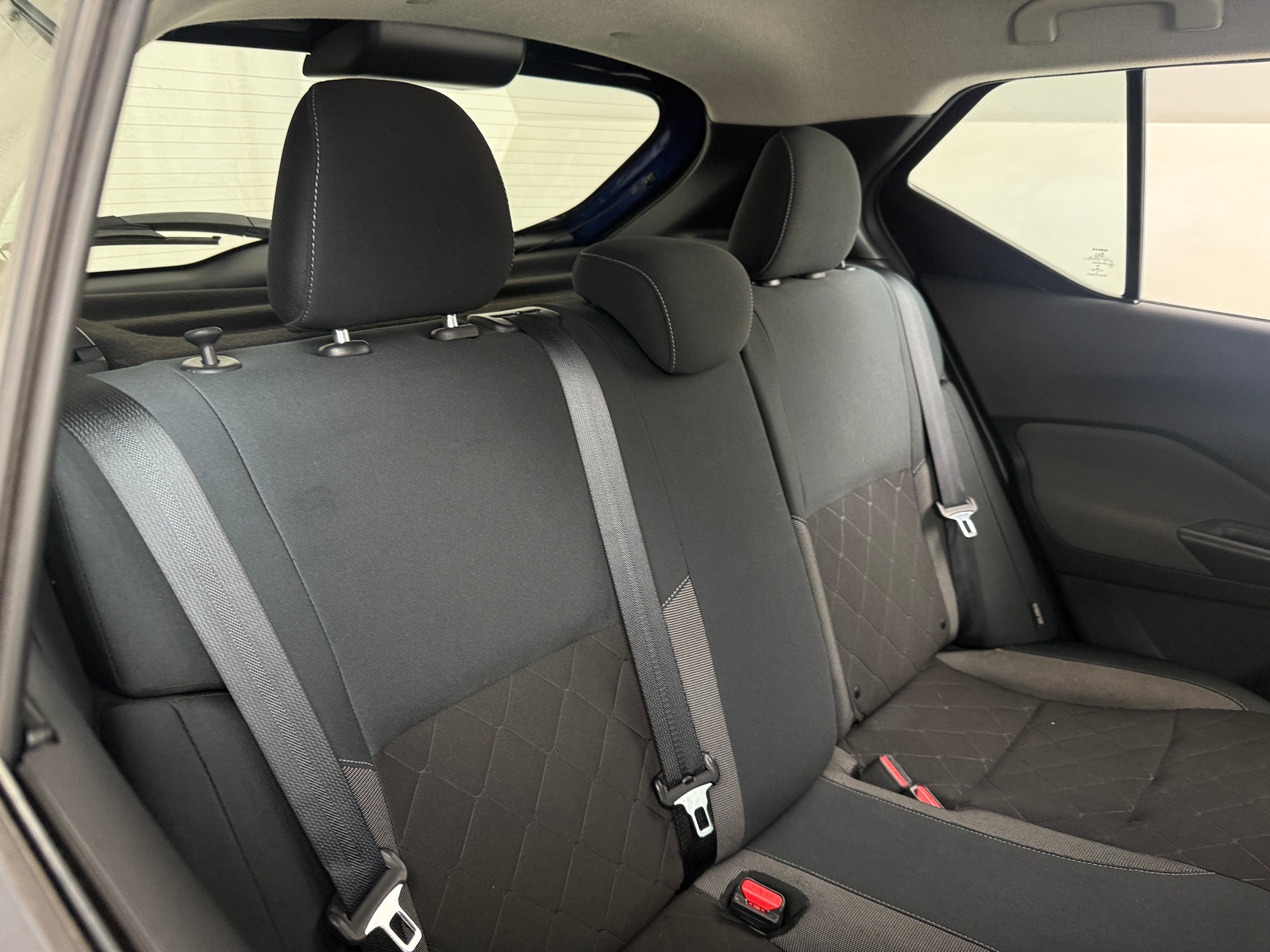 Thumbnail: 2020 Nissan Kicks - 6