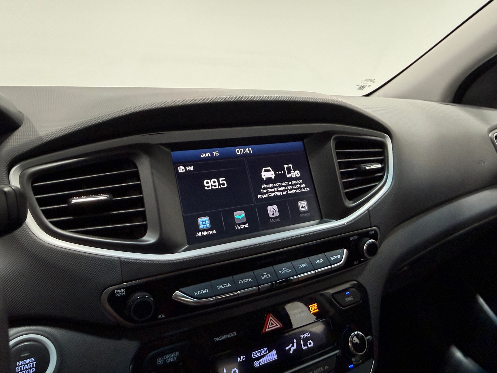 Thumbnail: 2017 Hyundai Ioniq - 4