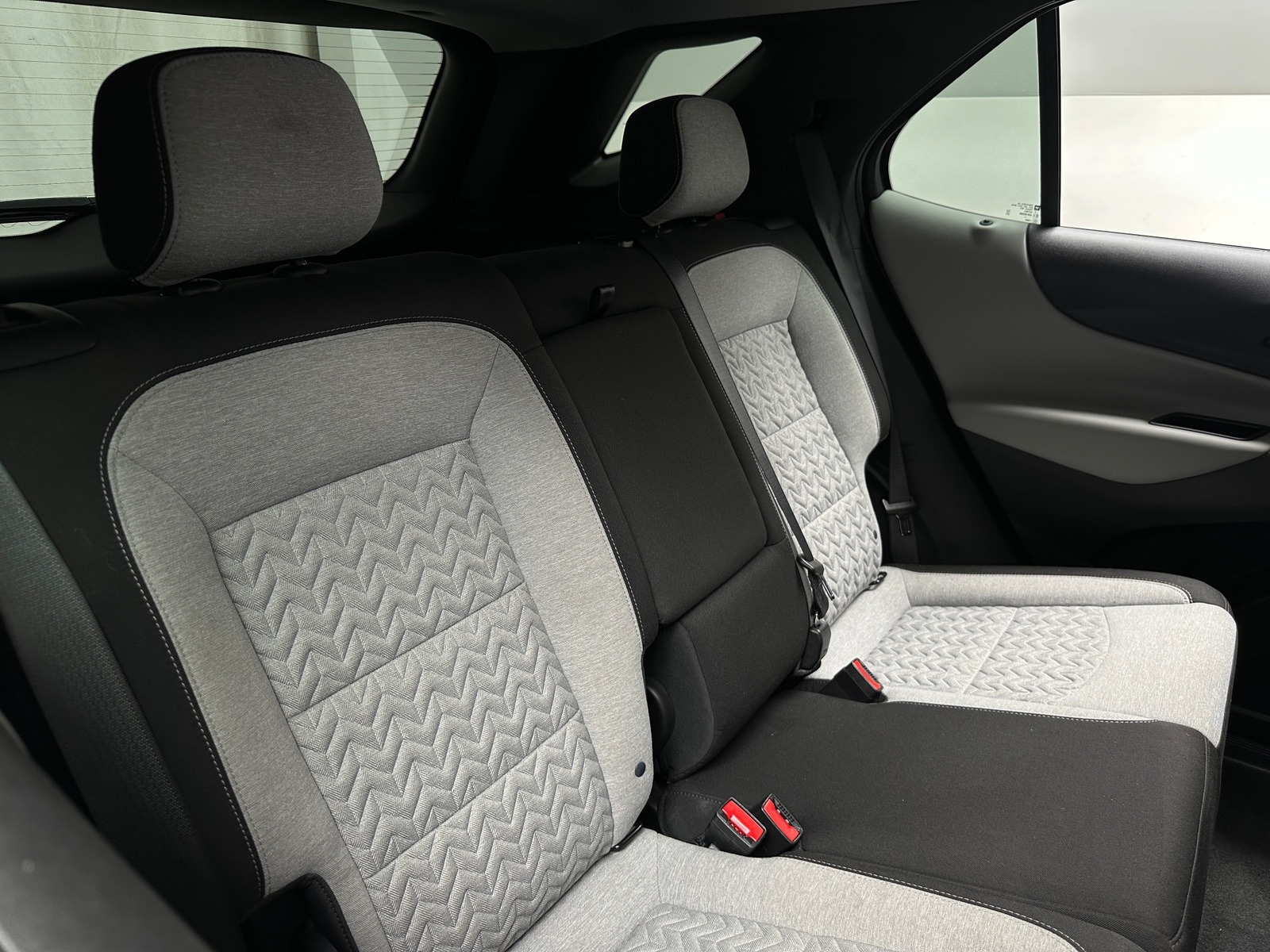 Thumbnail: 2022 Chevrolet Equinox - 6
