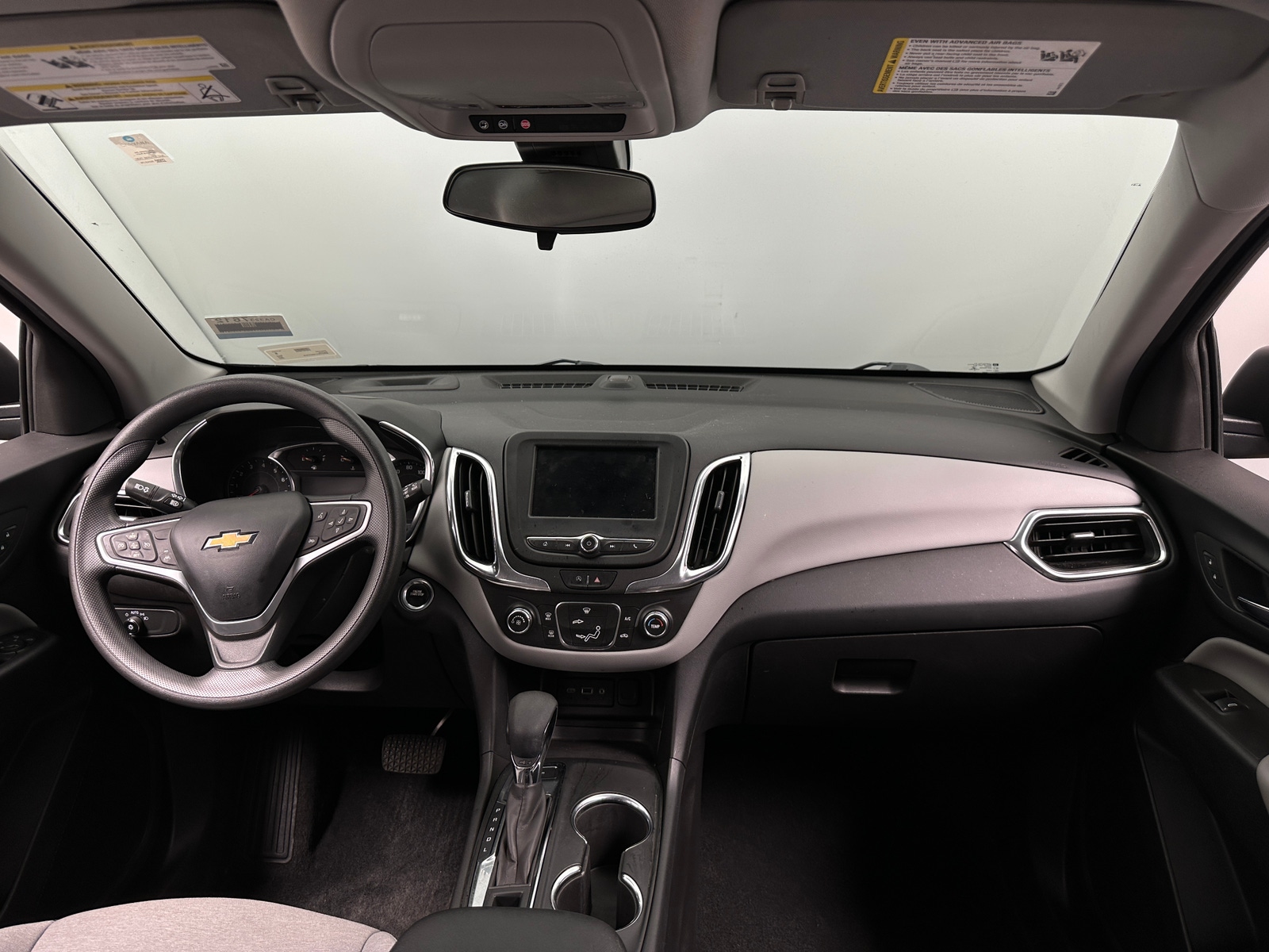 Thumbnail: 2022 Chevrolet Equinox - 3