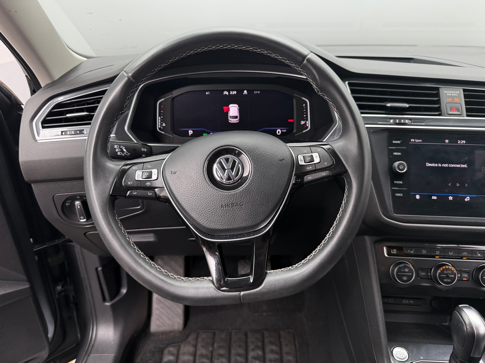 Thumbnail: 2021 Volkswagen Tiguan - 4