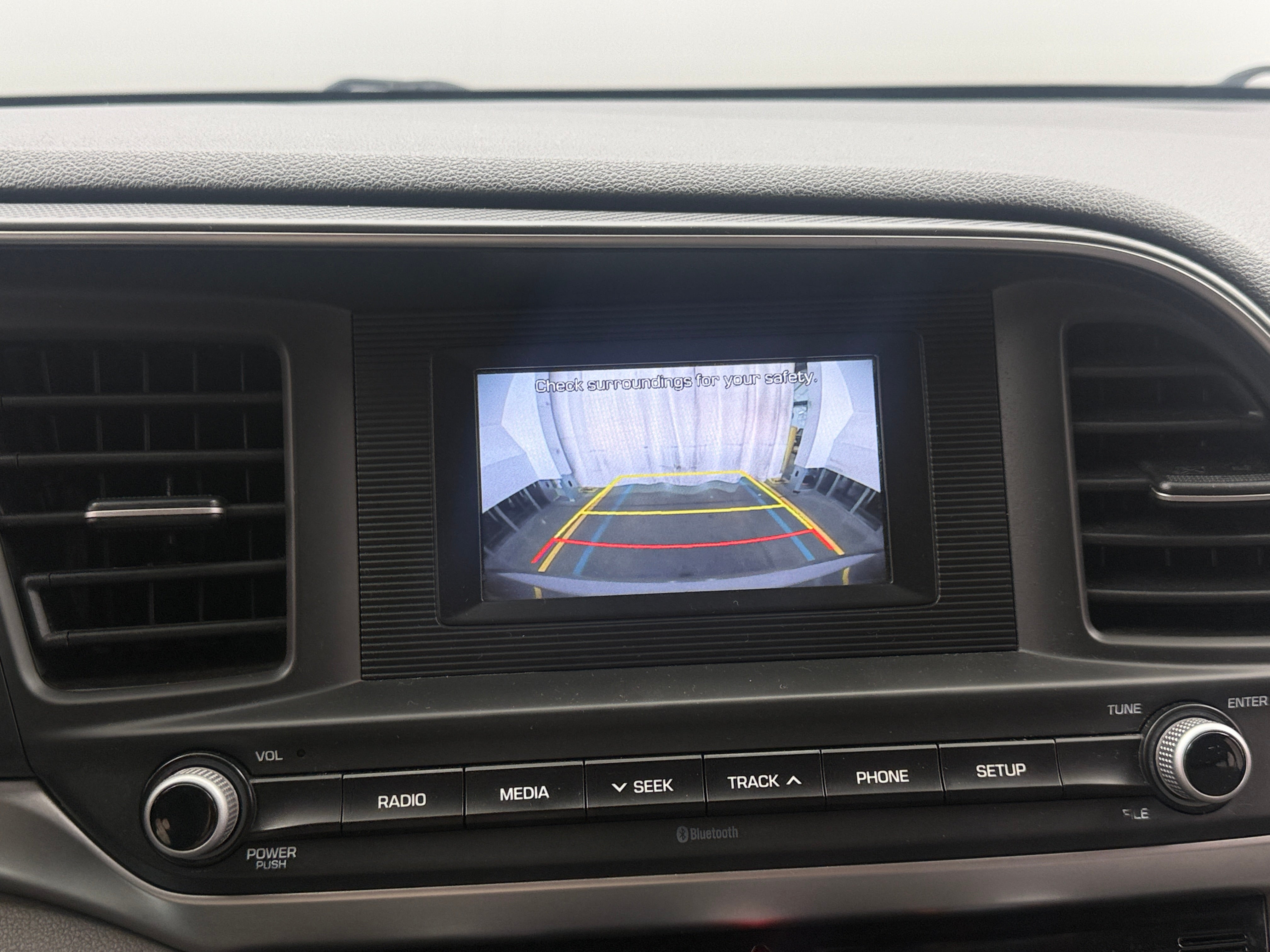 2020 Hyundai Elantra SE - Photo 12