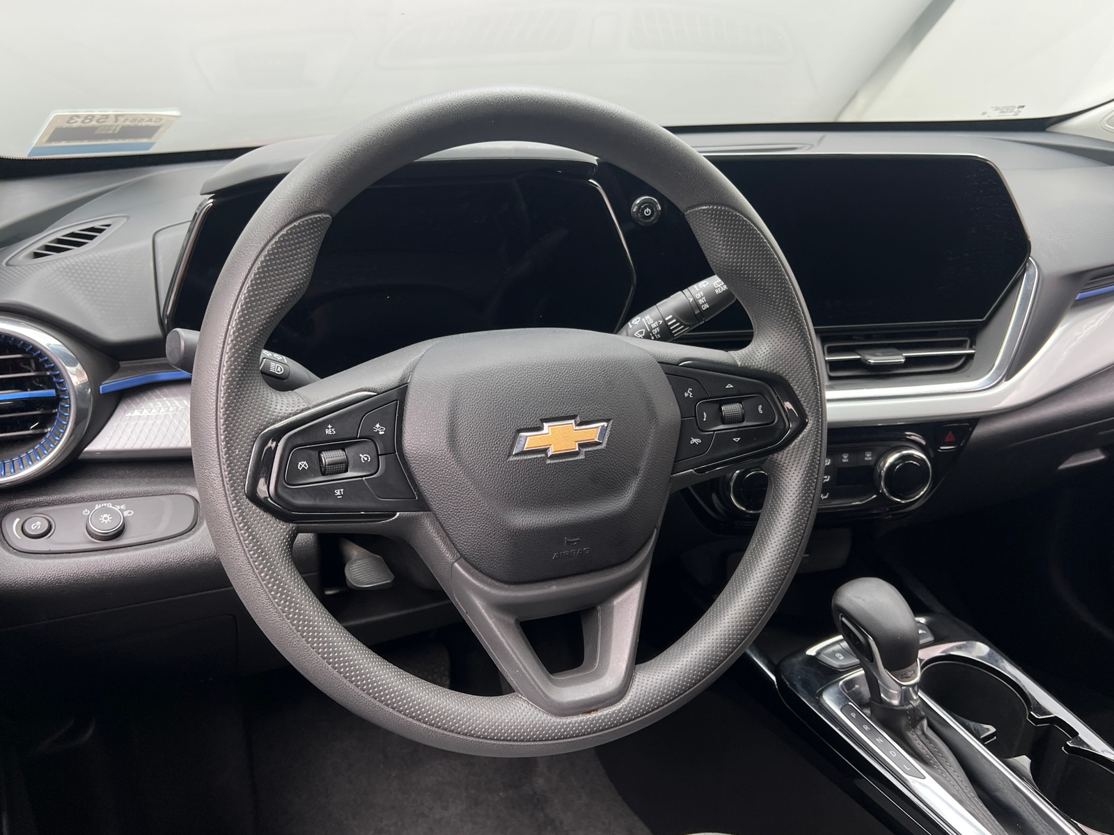 Thumbnail: 2025 Chevrolet Trax - 5