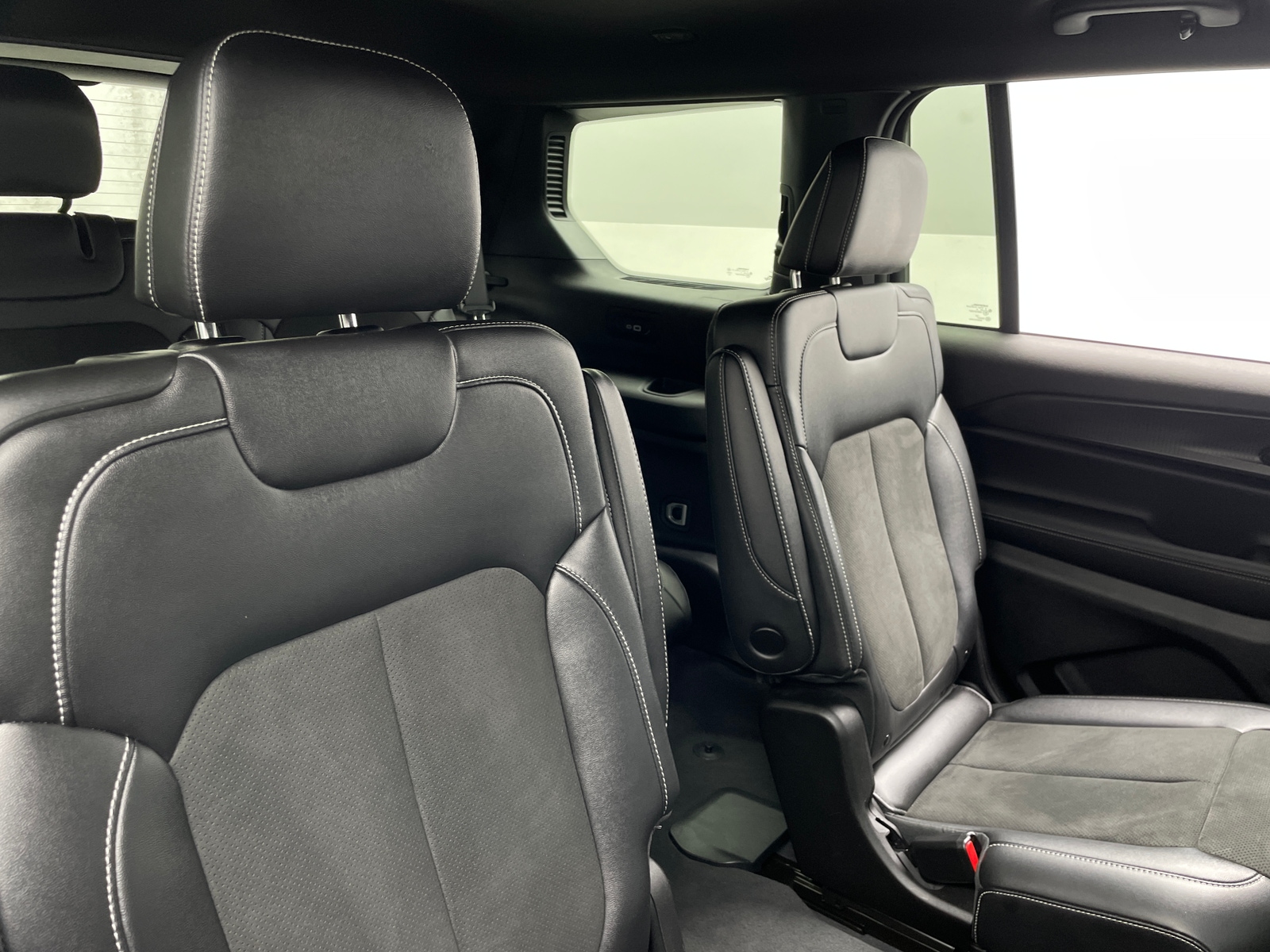 Thumbnail: 2025 Jeep Grand Cherokee L - 5