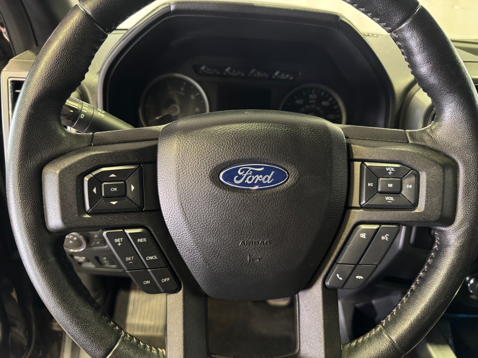 Thumbnail: 2018 Ford Econoline - 5