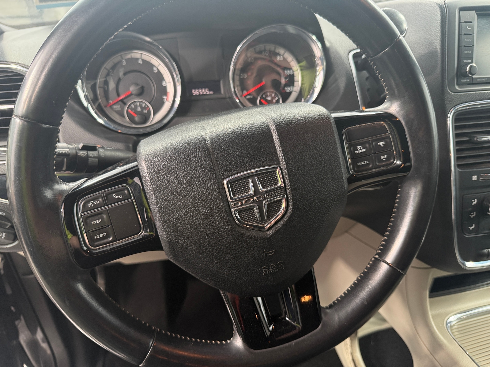 Thumbnail: 2019 Dodge Grand Caravan - 5