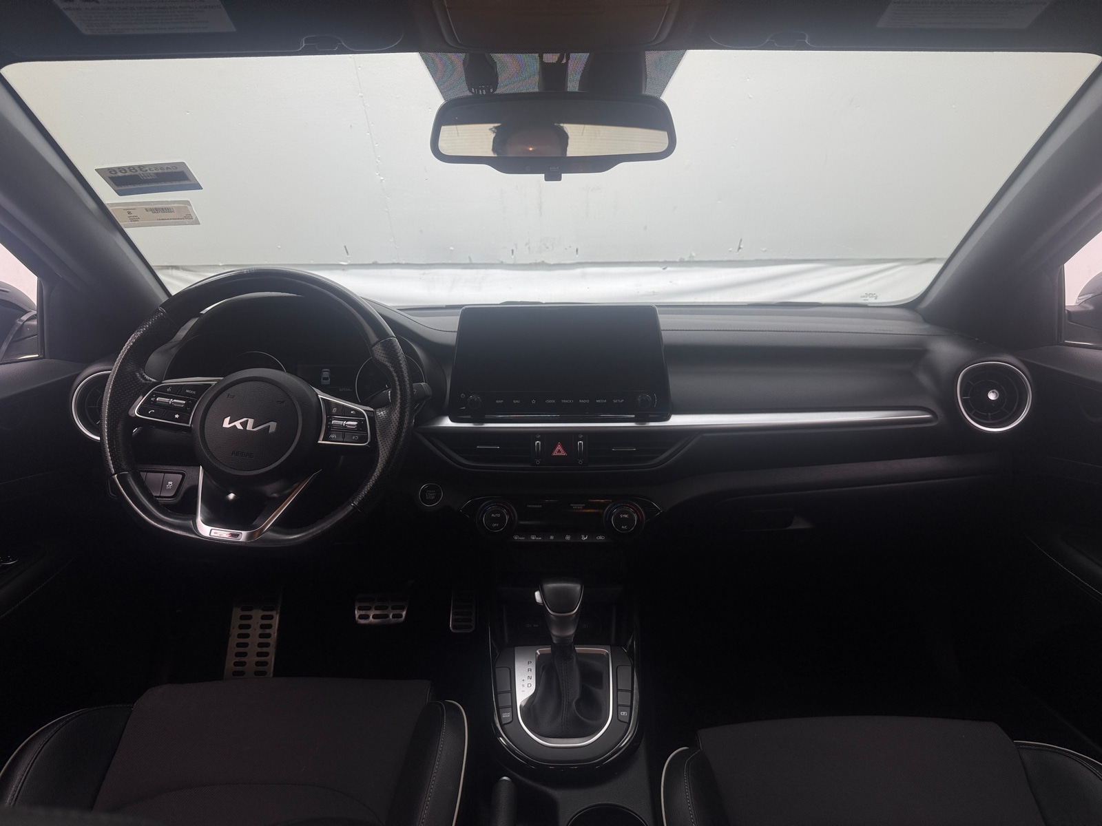 Thumbnail: 2023 Kia Forte - 3