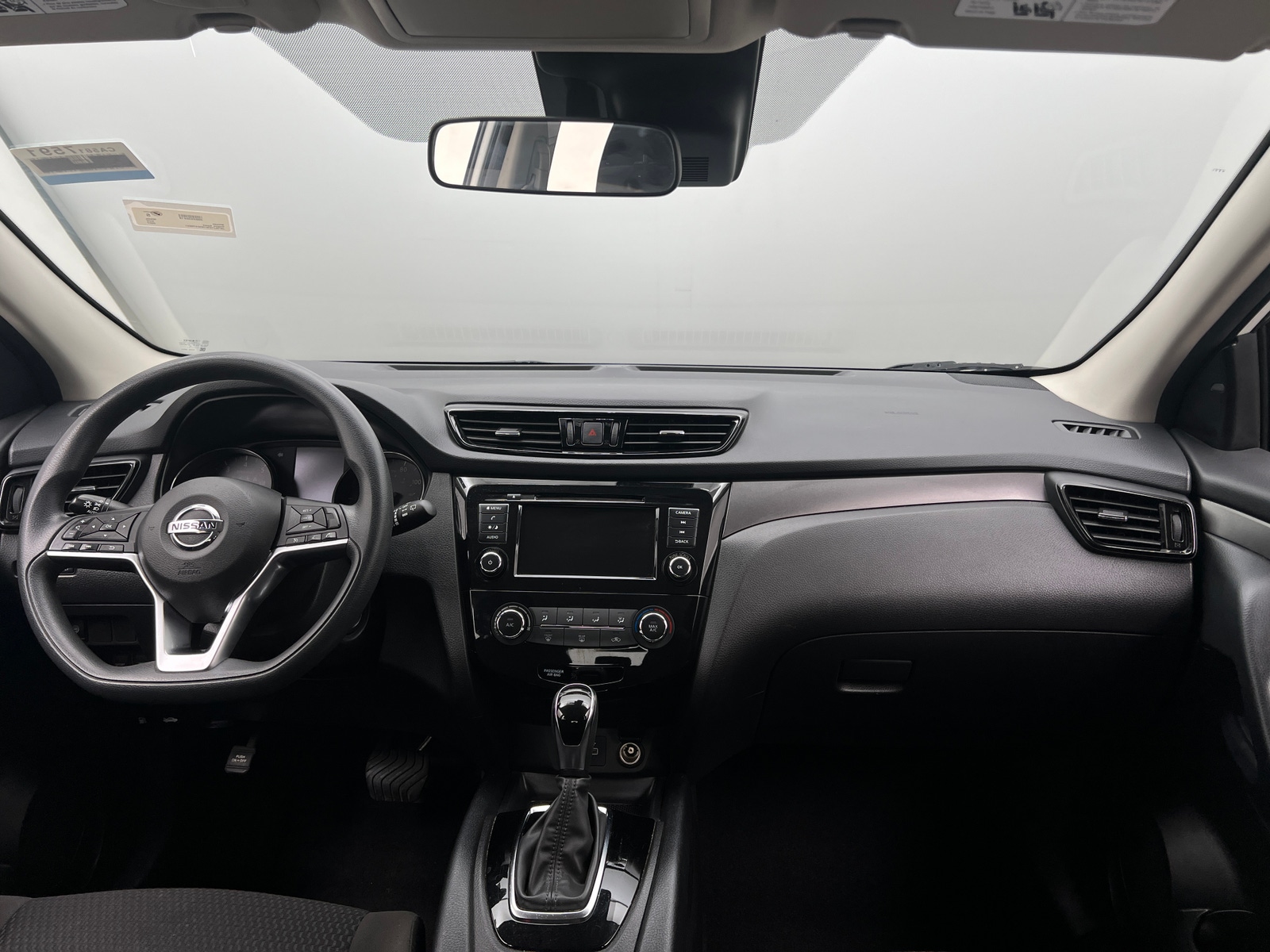 Thumbnail: 2022 Nissan Rogue Sport - 3