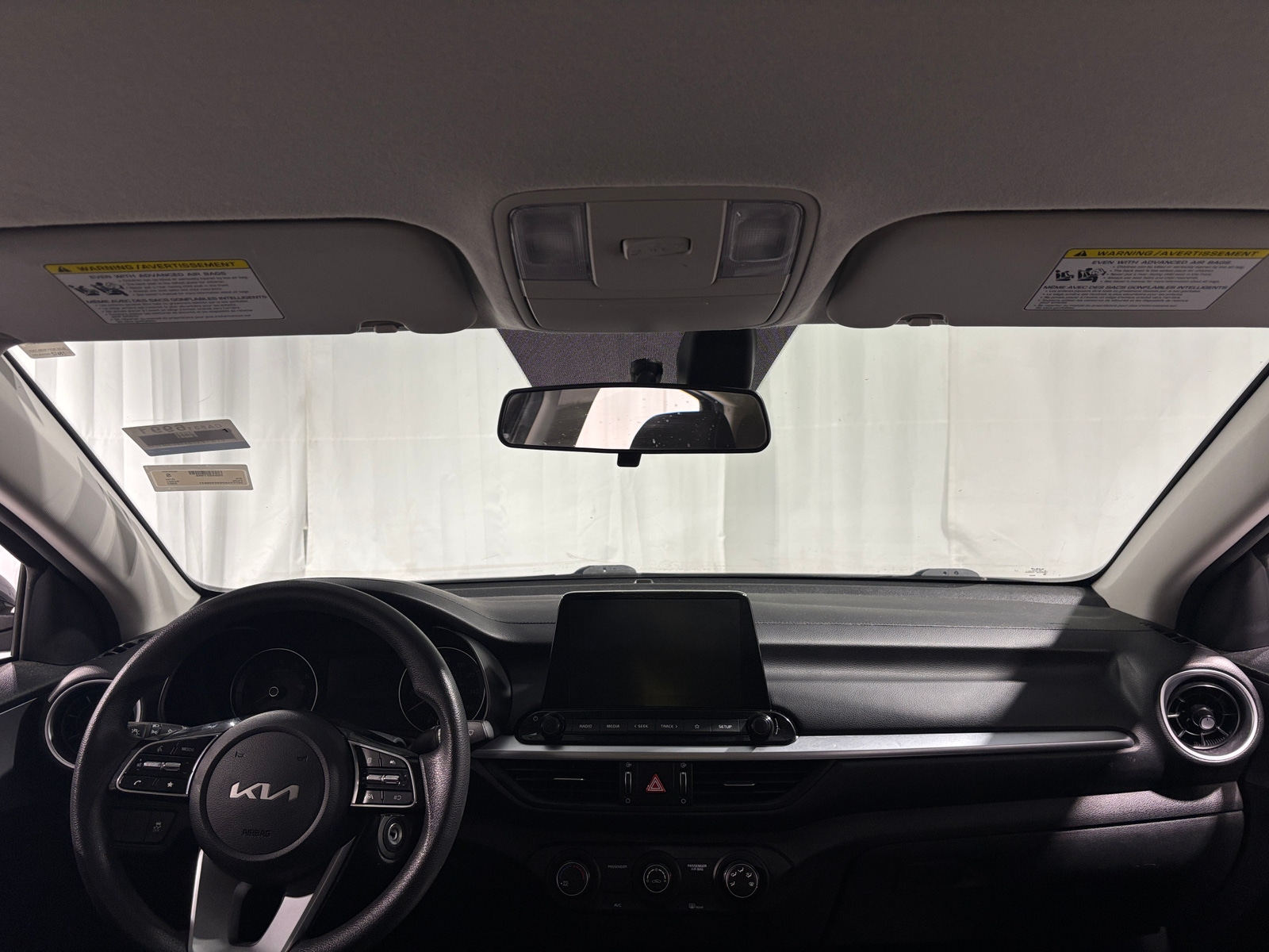 Thumbnail: 2022 Kia Forte - 3
