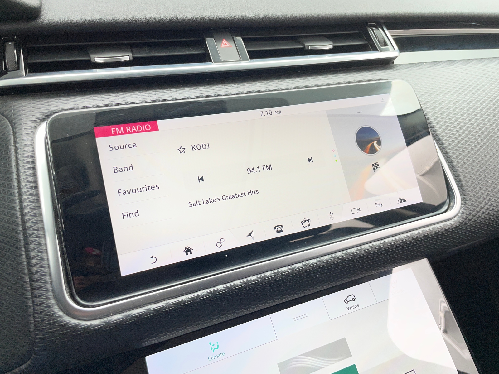 Thumbnail: 2019 Land Rover Range Rover Velar - 3