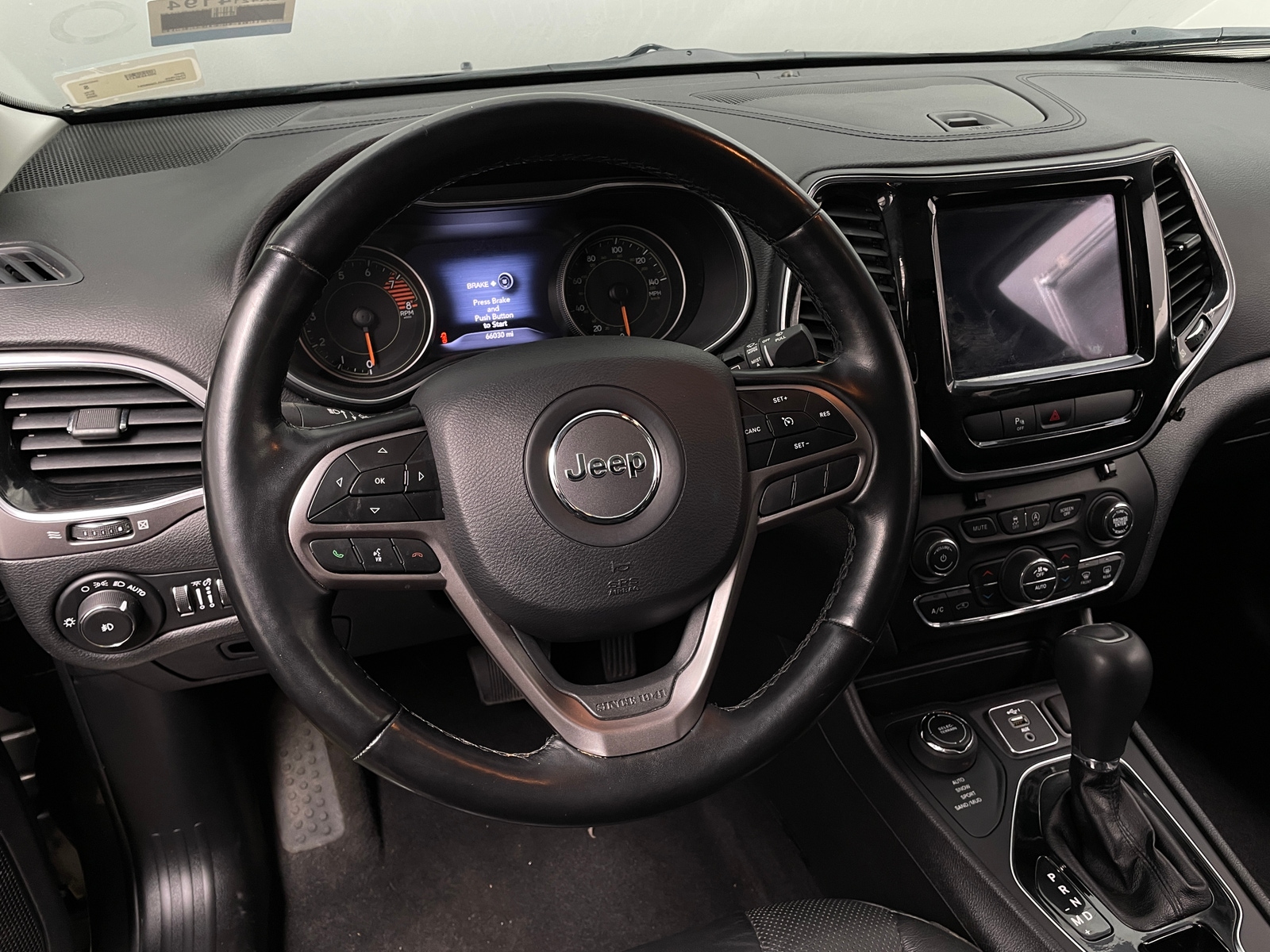 Thumbnail: 2020 Jeep Cherokee - 4