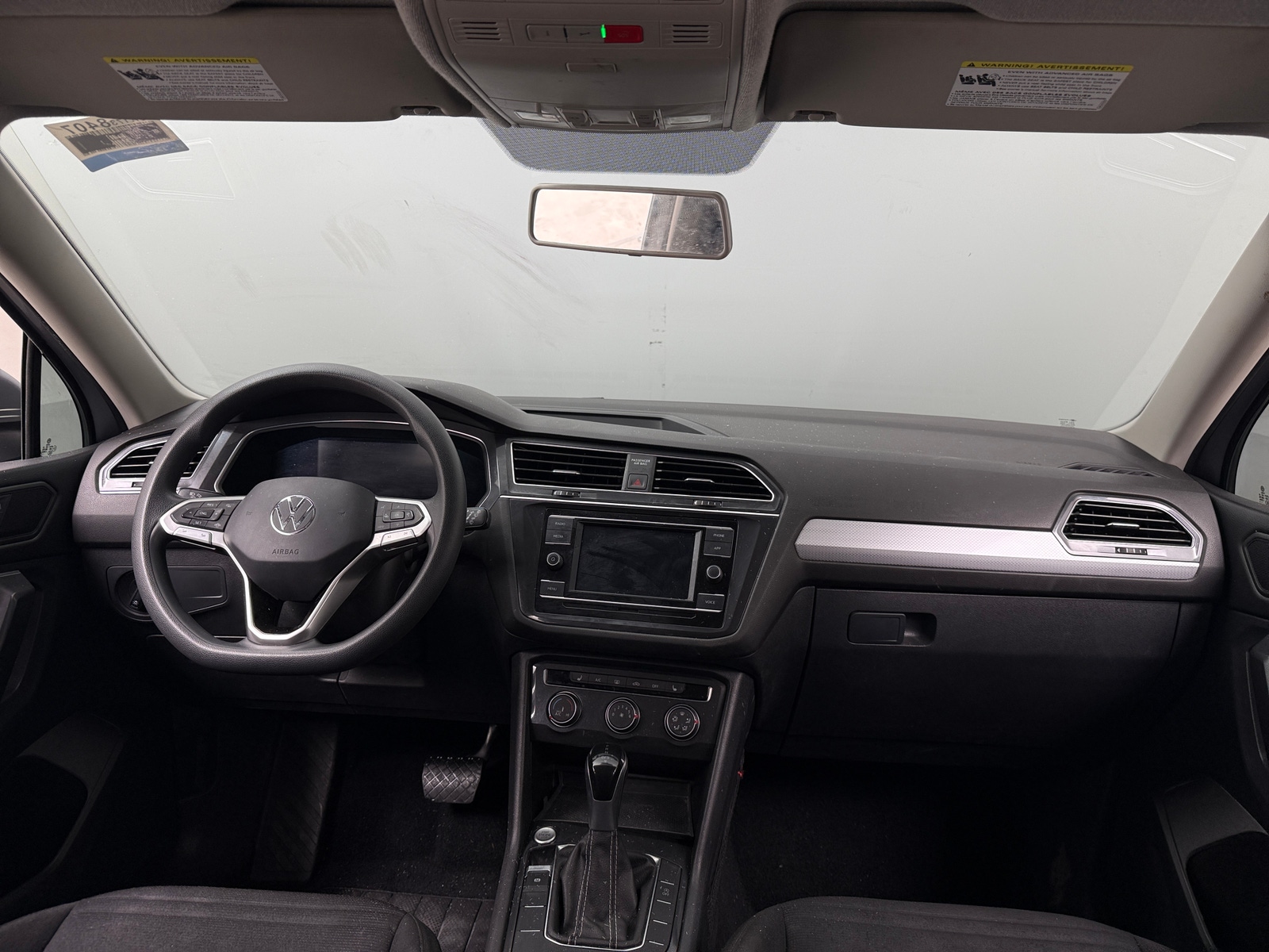 Thumbnail: 2022 Volkswagen Tiguan - 3