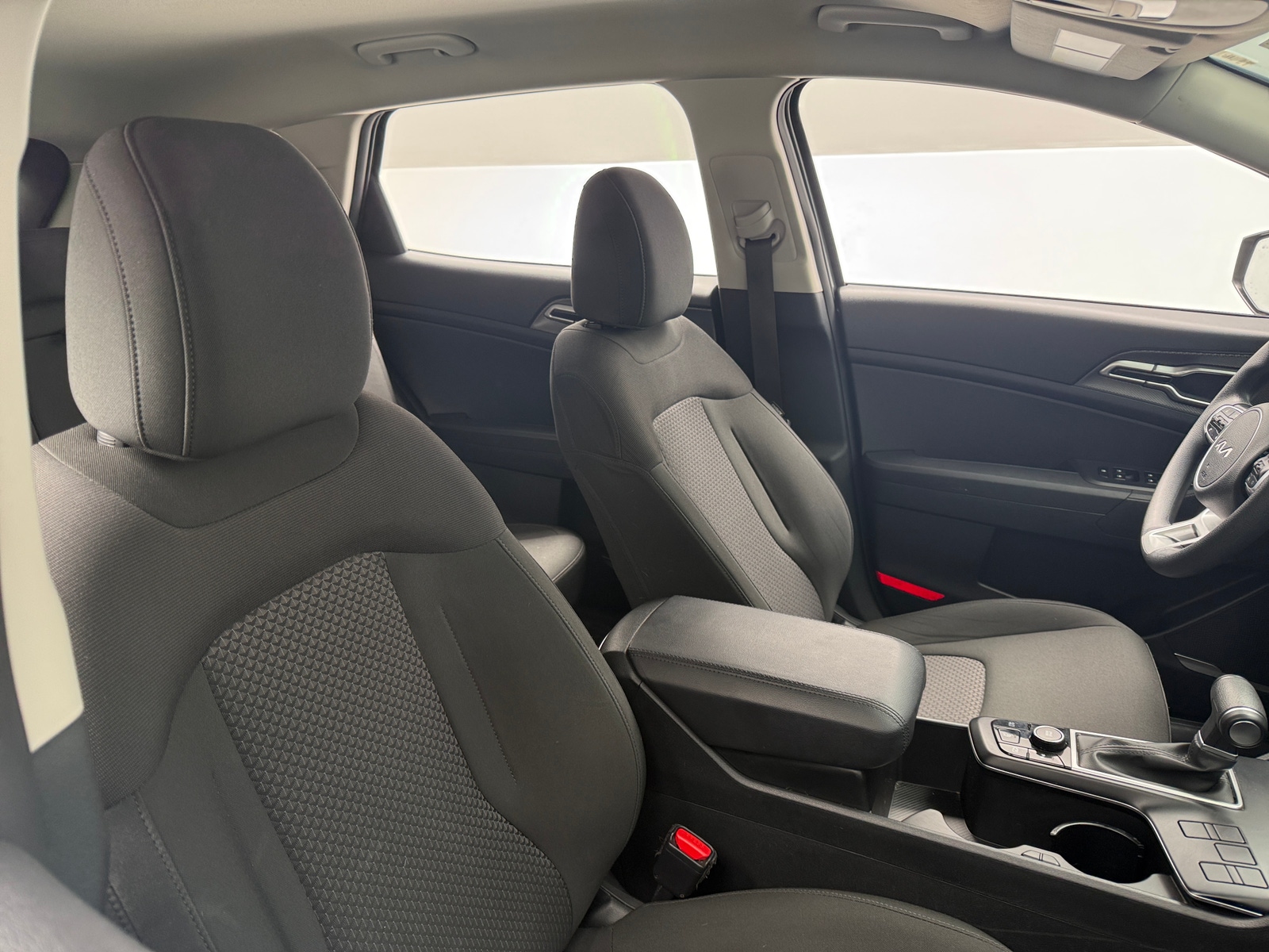 Thumbnail: 2025 Kia Sportage - 2
