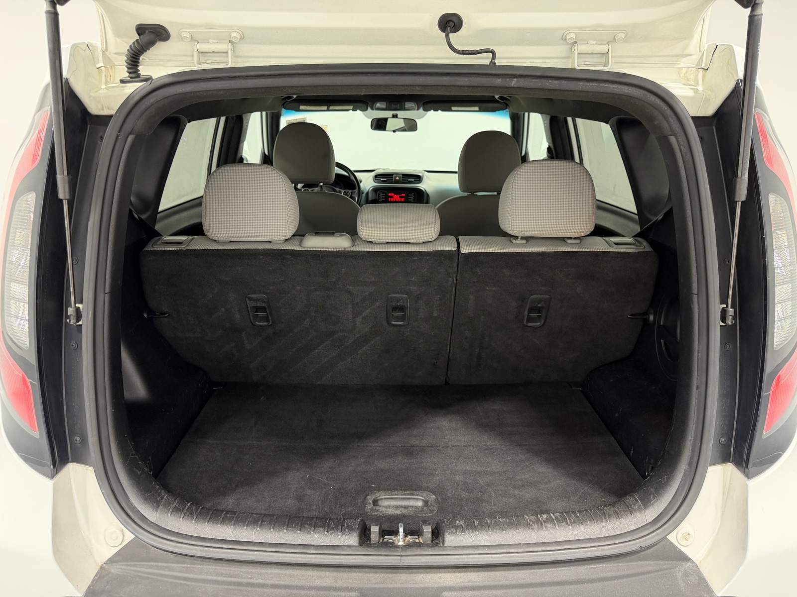 Thumbnail: 2015 Kia Soul - 7