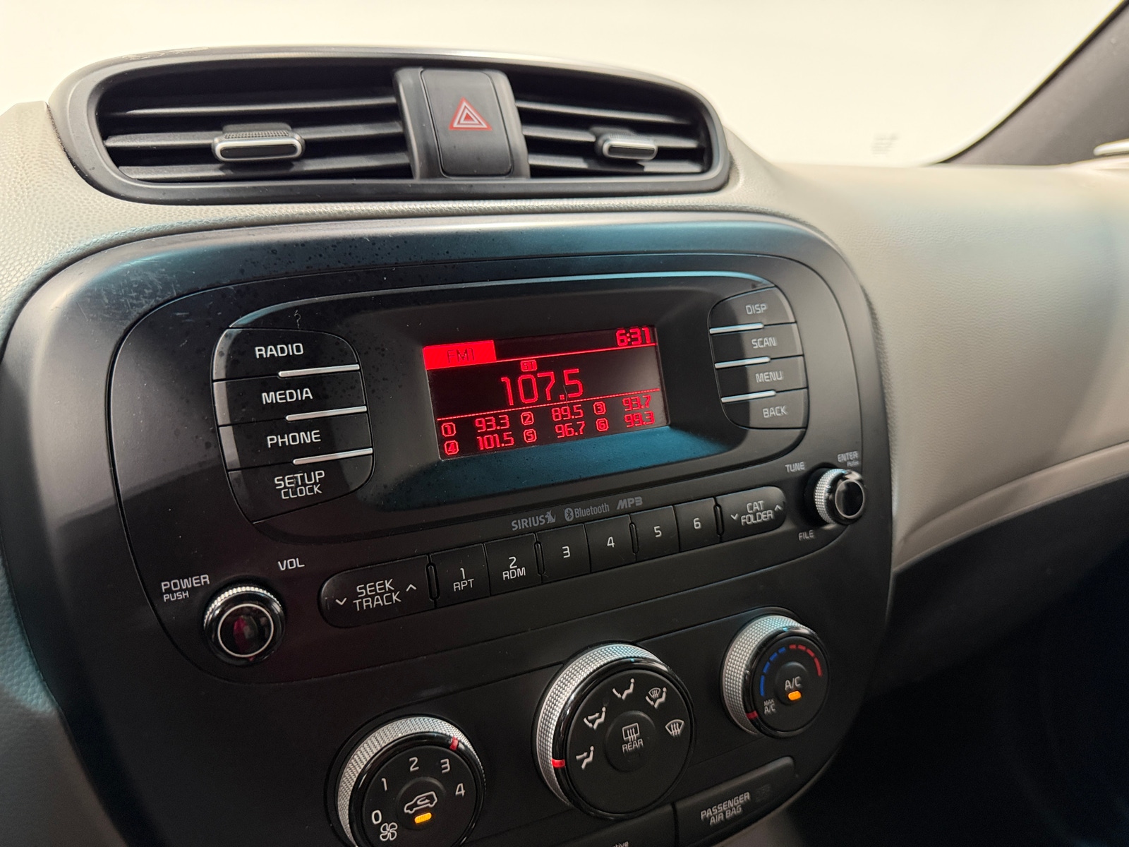 Thumbnail: 2015 Kia Soul - 4