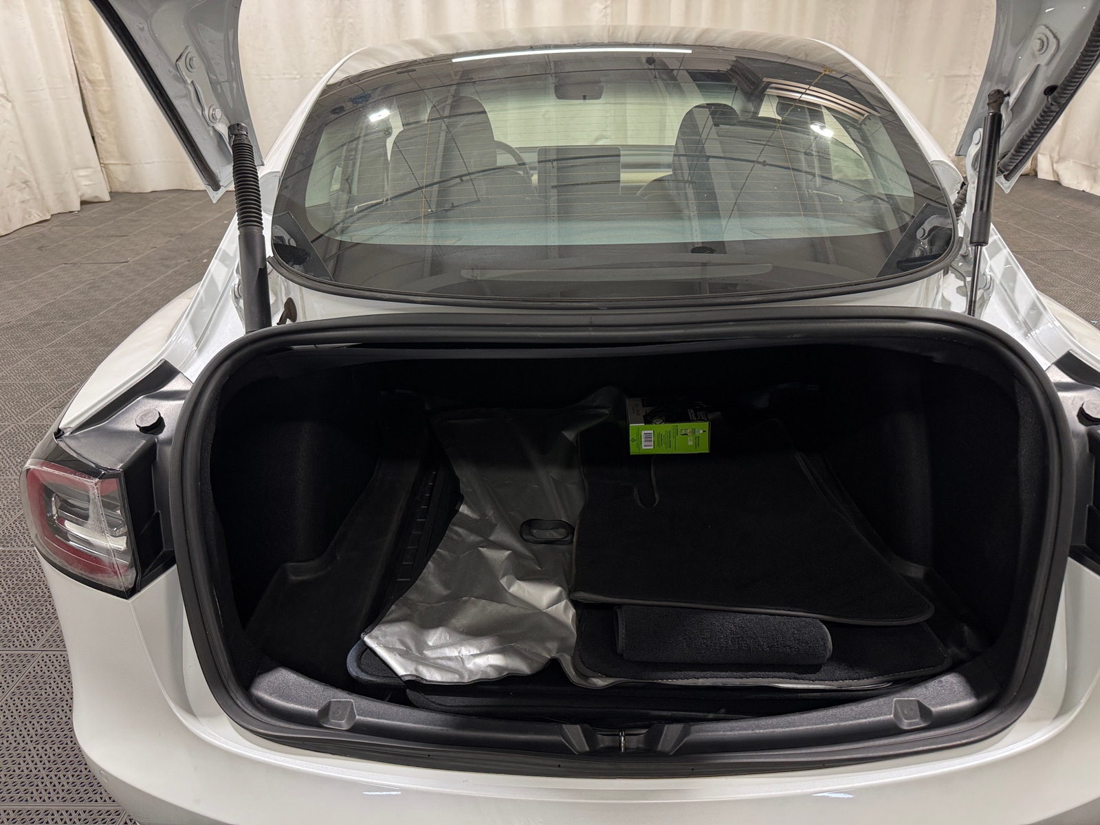 Thumbnail: 2022 Tesla Model 3 - 6
