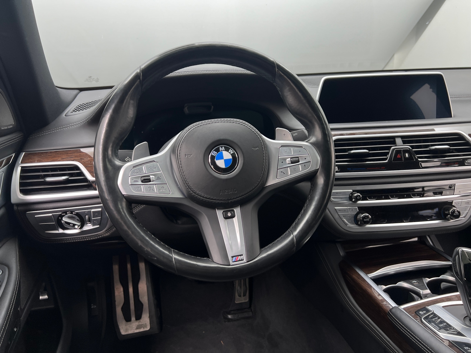 Thumbnail: 2022 BMW 7 Series - 4